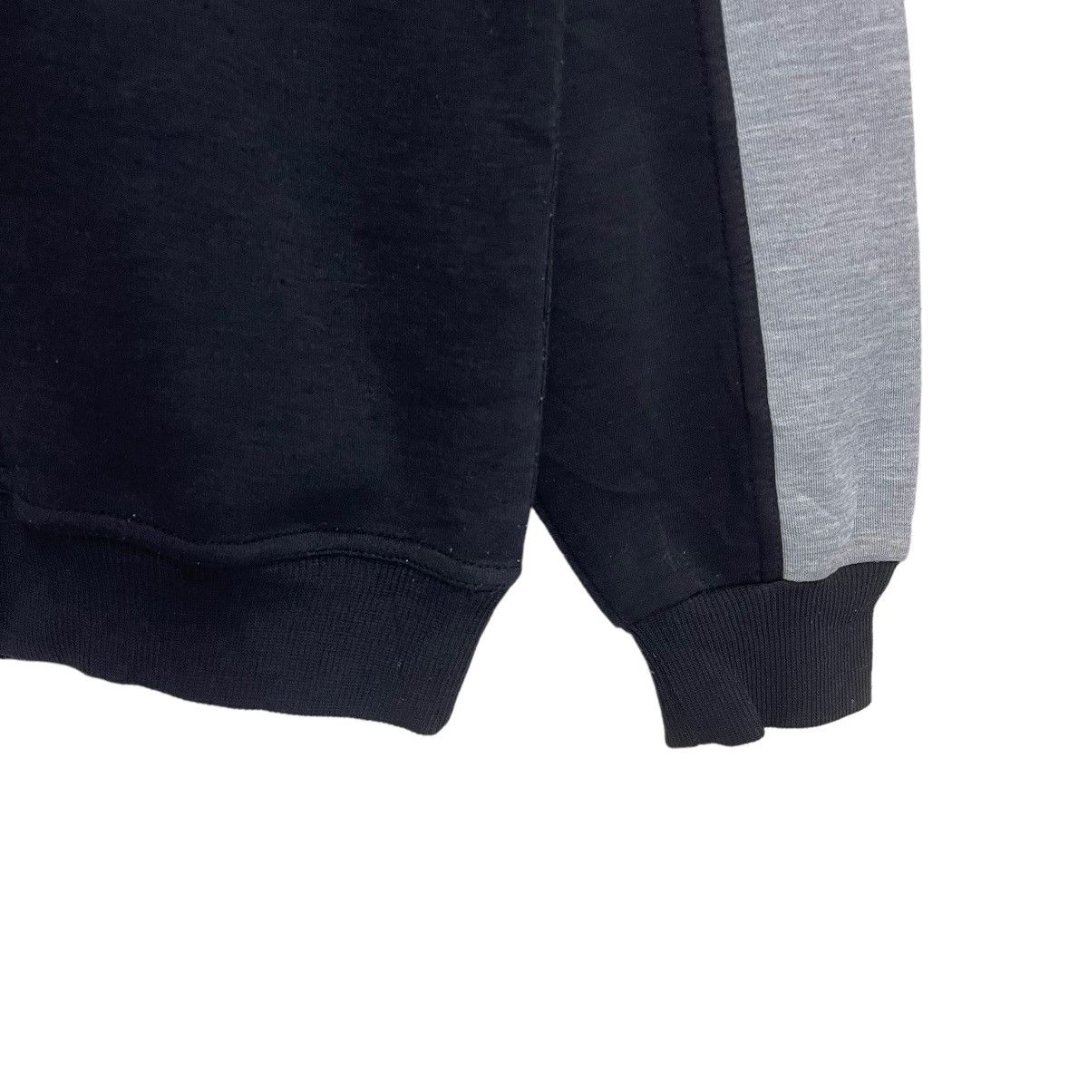 Designer Vintage Nicola Valentino Crewneck Sweatshirt Size M Size US M / EU 48-50 / 2 - 6 Thumbnail