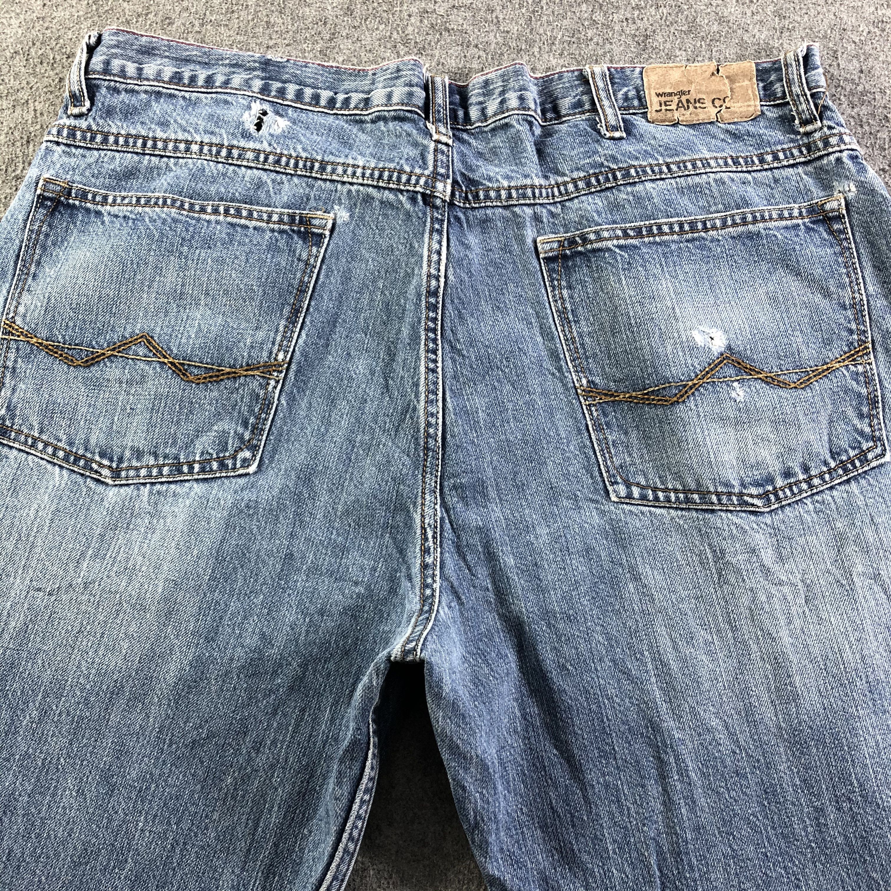 Vintage Vintage Blue Wash Wrangler Jeans-J3534 Size US 38 / EU 54 - 4 Thumbnail
