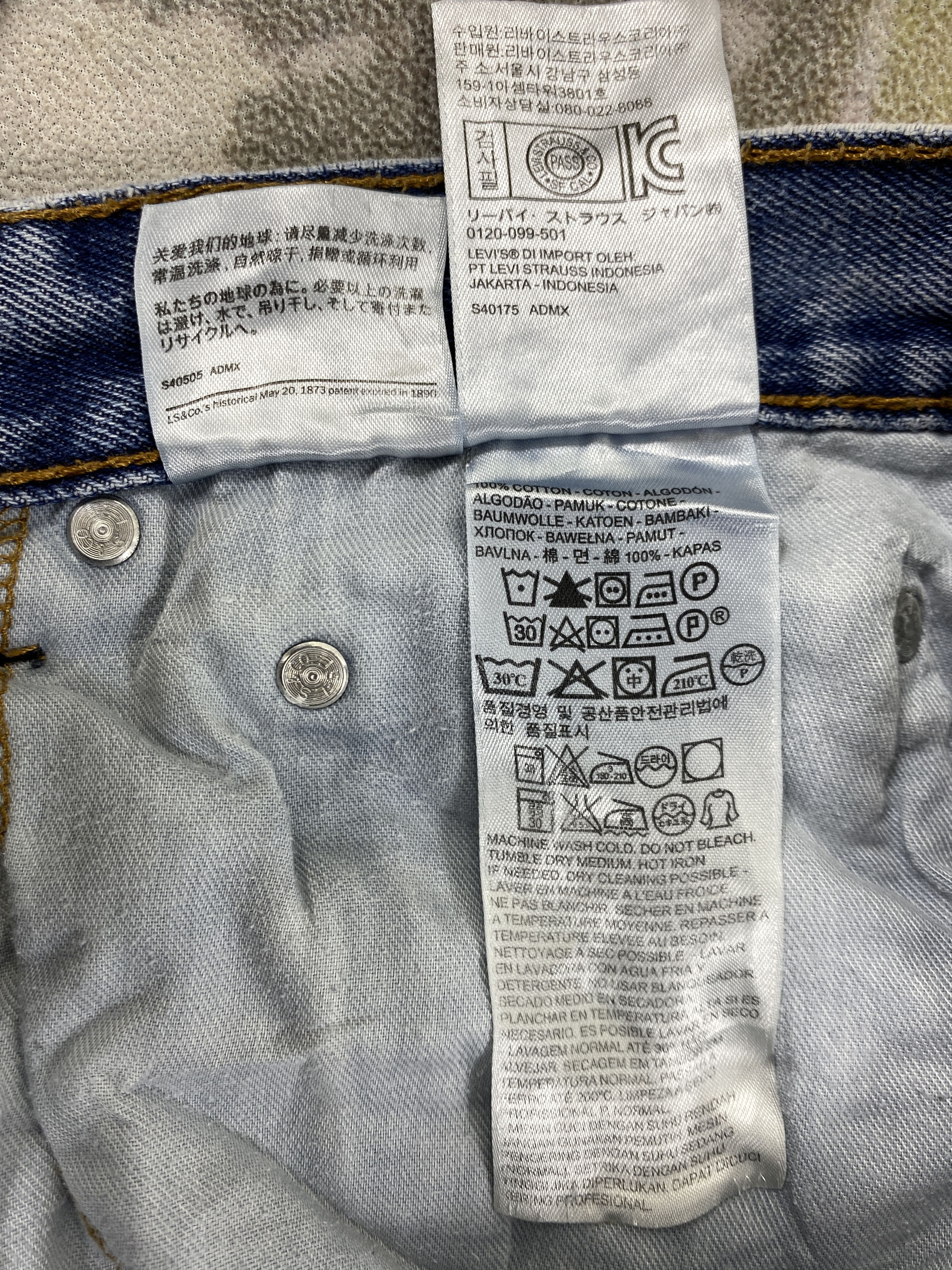 Levi's Blue Wash Vintage Levi's 550 Denim 40 x 31 -JN746 Size US 40 / EU 56 - 10 Thumbnail
