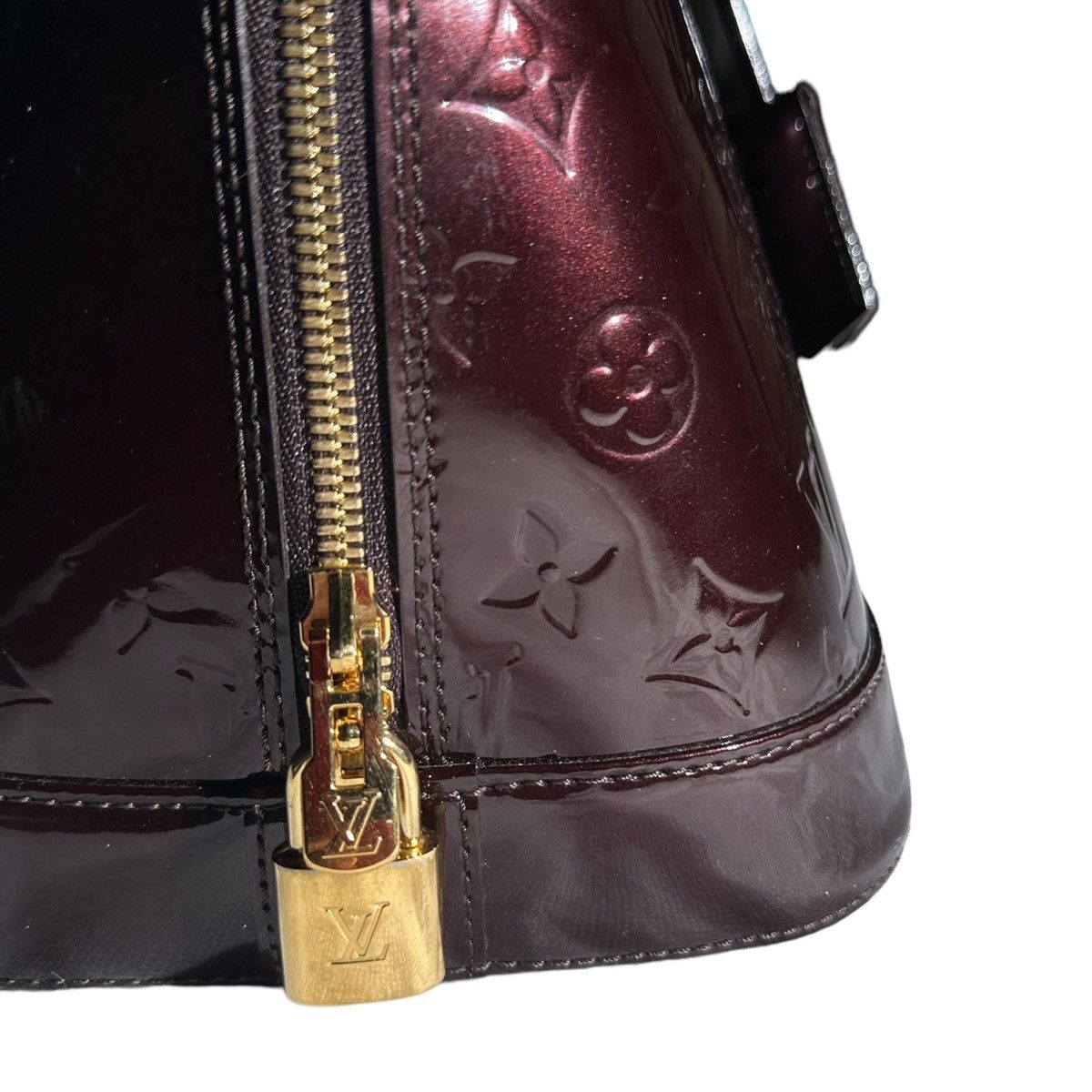 Louis Vuitton Vernis Alma MM Amarante patent leather Size ONE SIZE - 2 Thumbnail