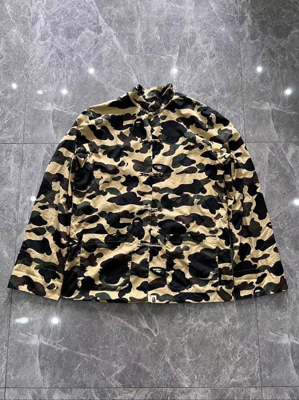 Bape A Bathing Ape Camo Frog Toggle Jacket Size L Size US L / EU 52-54 / 3 - 1 Thumbnail