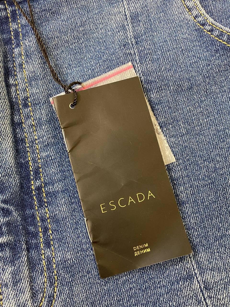 Escada Escada Denim Embroidered Flowers with Beadwork Pants Size US 30 / EU 46 - 12 Thumbnail