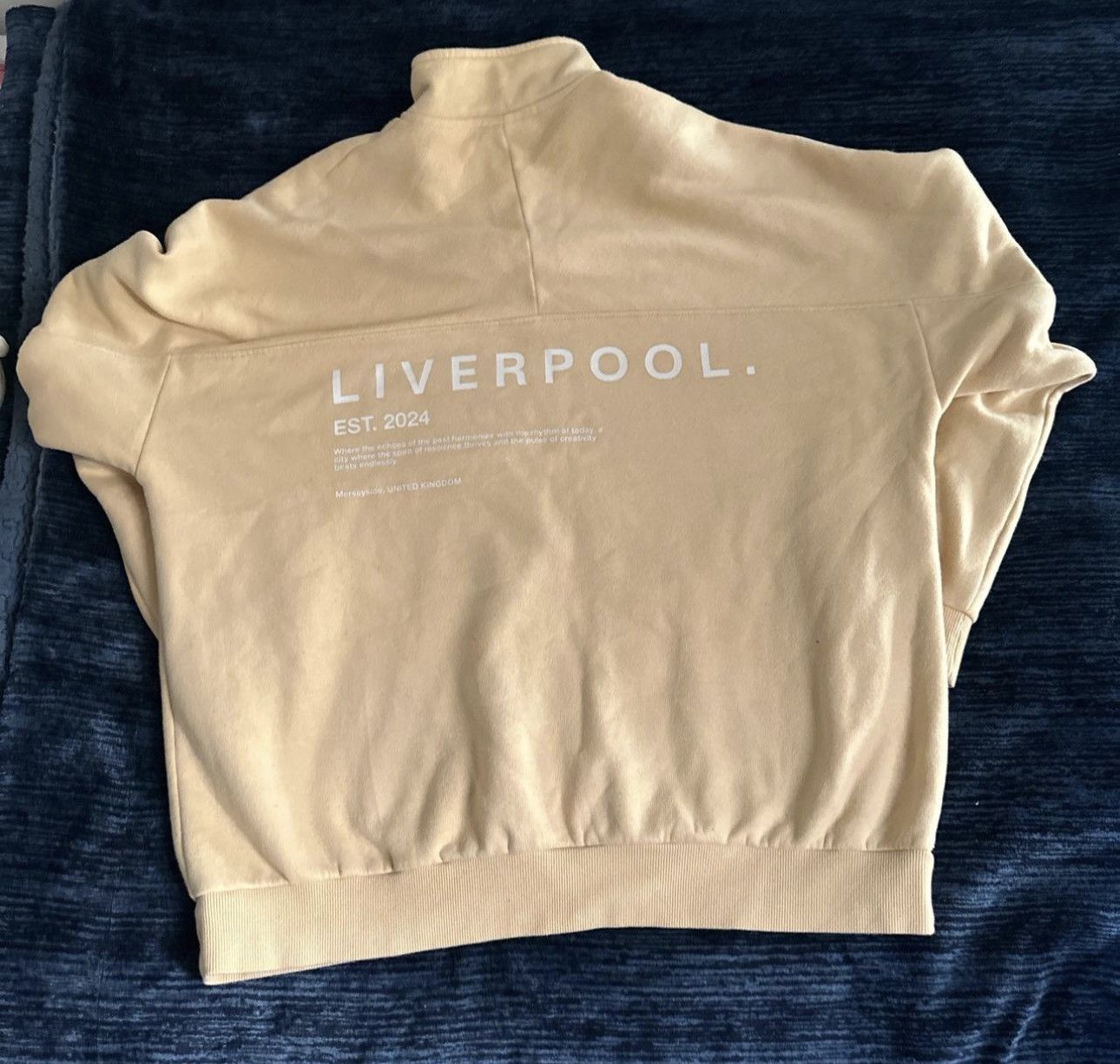 Bershka Beige “Liverpool EST. 2024” Half-Zip Sweatshirt Size L / US 10 / IT 46 - 5 Thumbnail
