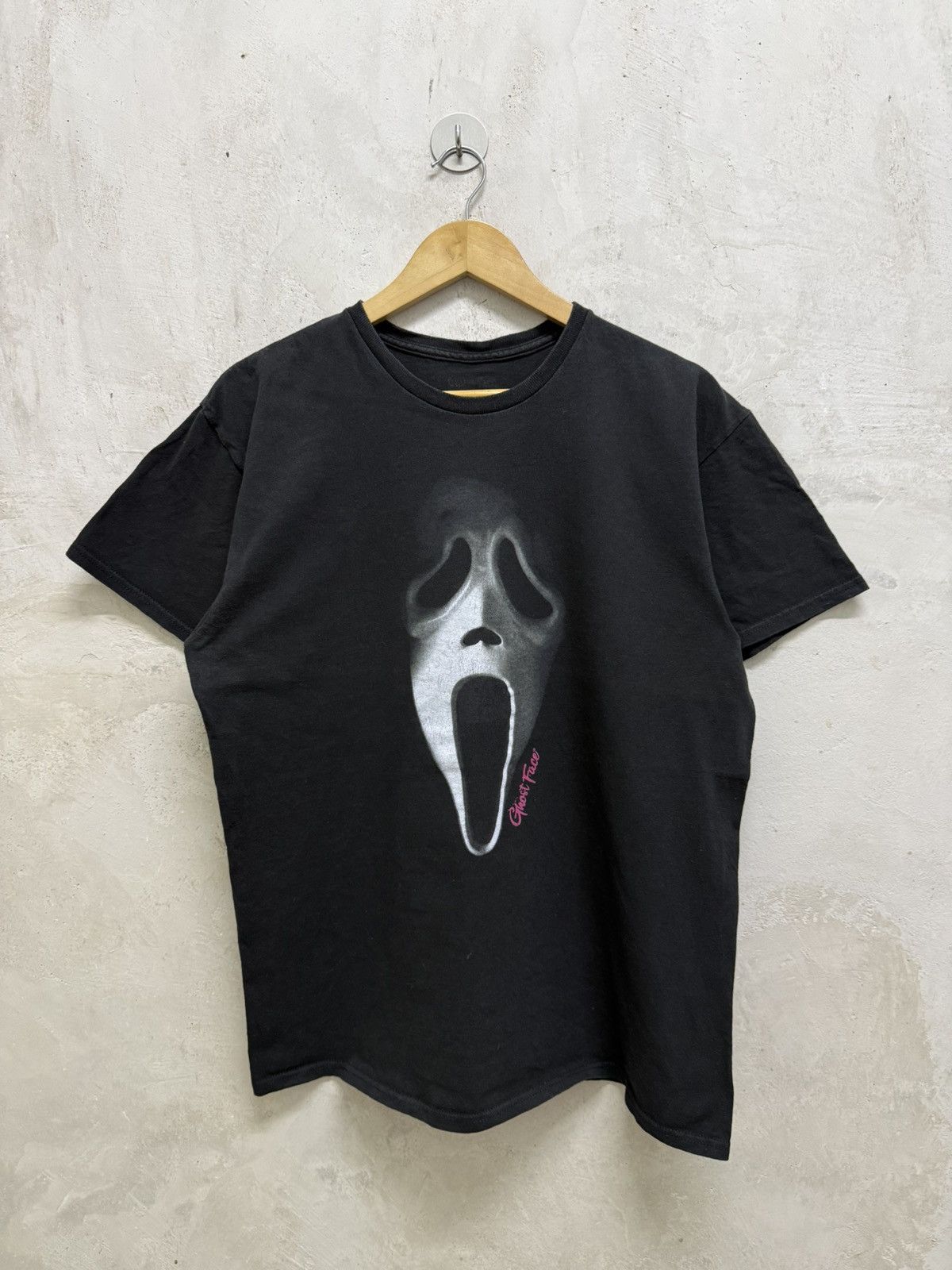 Vintage 2000s Faded Scream Ghost Face Horror Movie Tee Size US L / EU 52-54 / 3 - 1 Thumbnail
