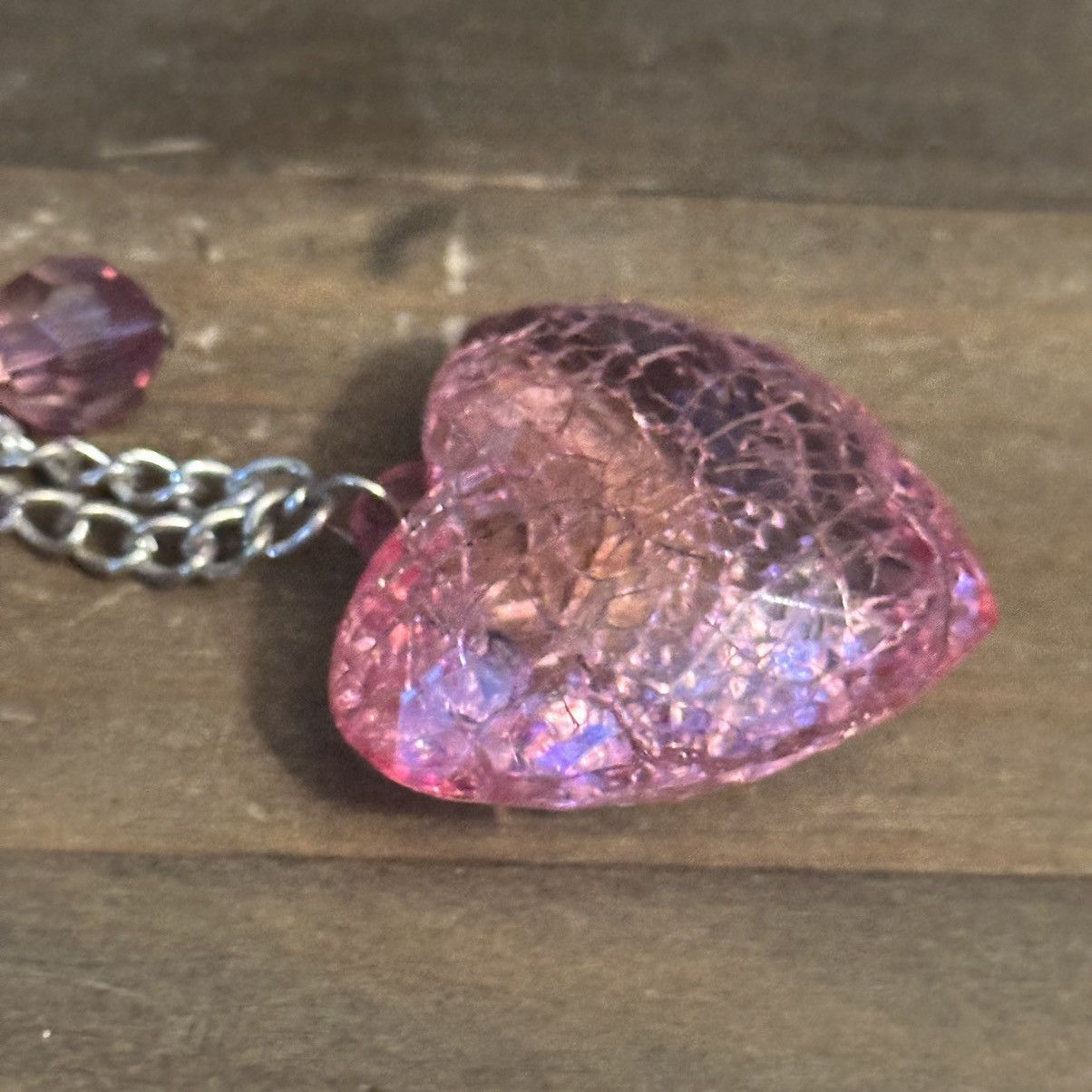 Other Silver tone chunky pink heart and dangles necklace Size ONE SIZE - 4 Thumbnail
