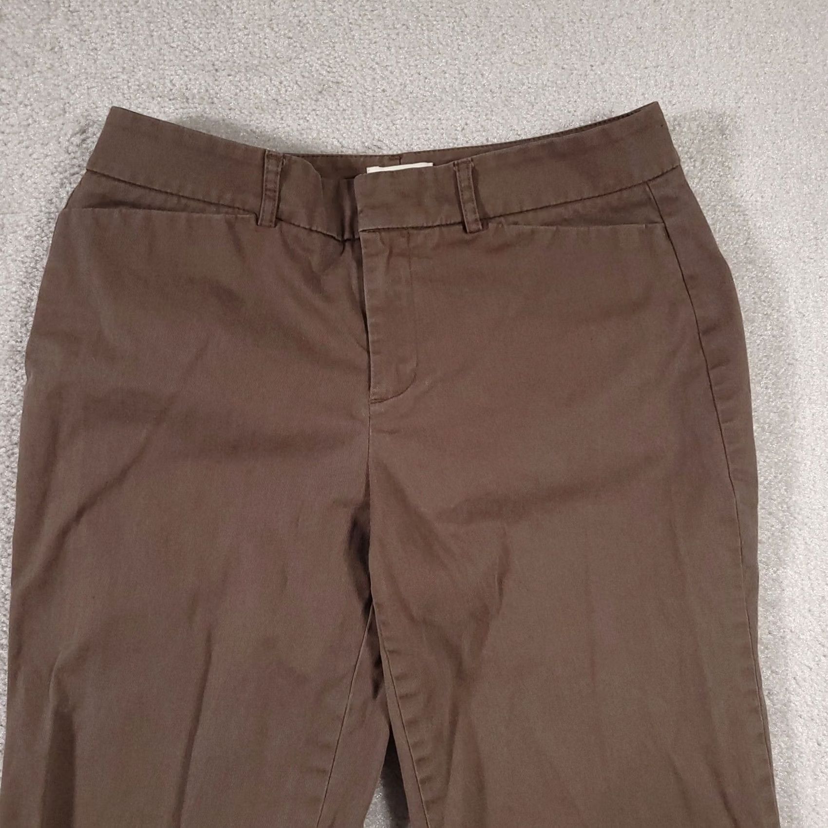 Dockers DOCKERS Pants Women's 6P Short Brown Flat Front Pockets Metro Fit Stretch Crop Capri Reg/Med Inseam 25.5 in Size 28" / US 6 / IT 42 - 3 Thumbnail
