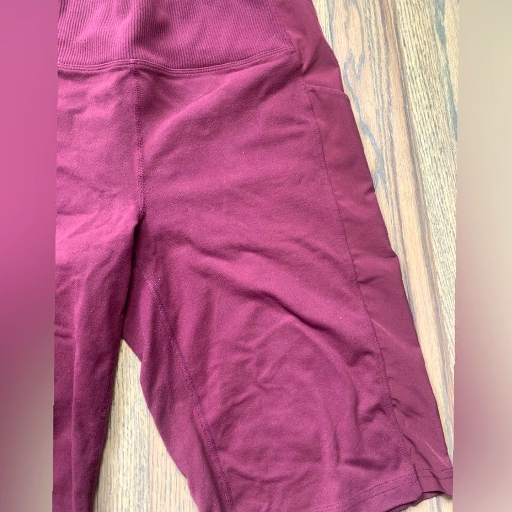 Athleta Athleta Red Shorts L Women Athletic Regular Size 36" / US 14 / IT 50 - 3 Thumbnail