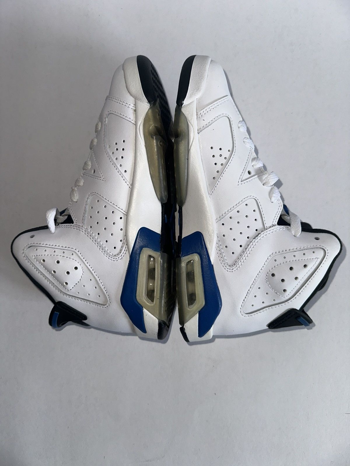 Jordan Brand DS Jordan 6 Retro “Sport Blue” Size US 5 / EU 37 - 2 Thumbnail