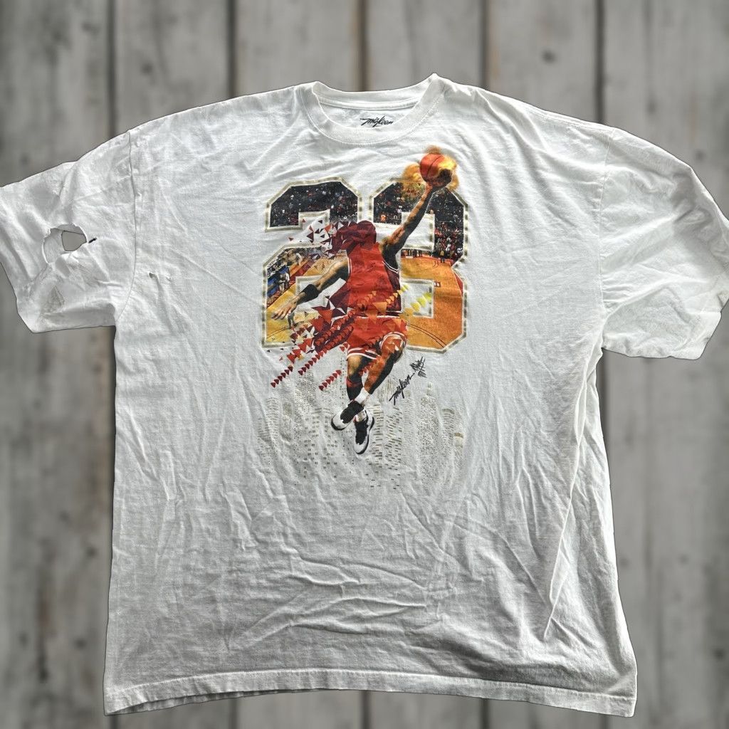 Jordan Brand Mijleen 6XL White Michael Jordan Basketball Graphic Tee Distressed Mens Sports T-Shirt Size US XXL / EU 58 / 5 - 1 Thumbnail