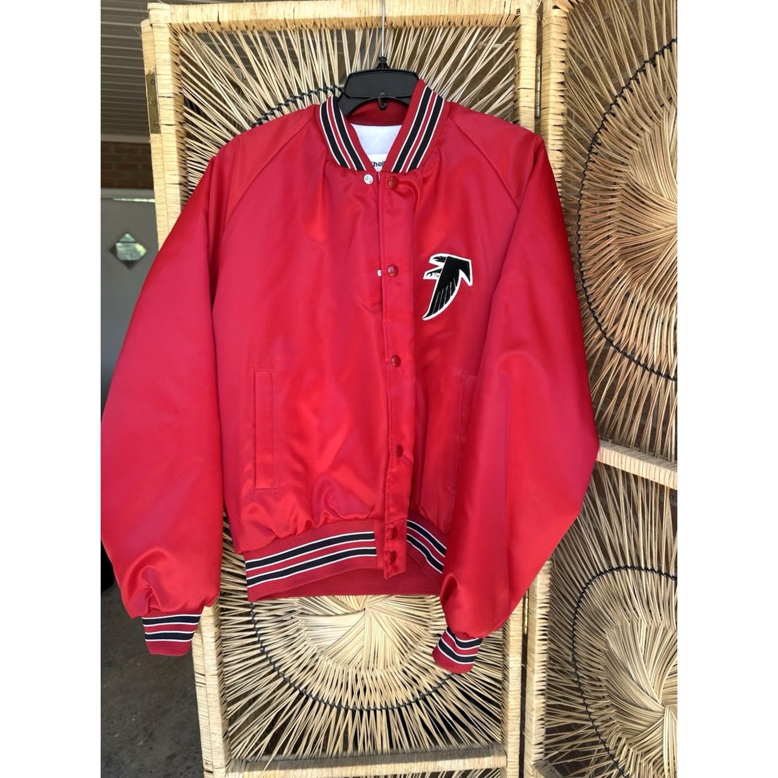 Chalk Line VINTAGE Chalk Line Atlanta Falcons Jacket Red L Satin Bomber Shirt/Outerwear Mens Vintage Size US L / EU 52-54 / 3 - 2 Thumbnail