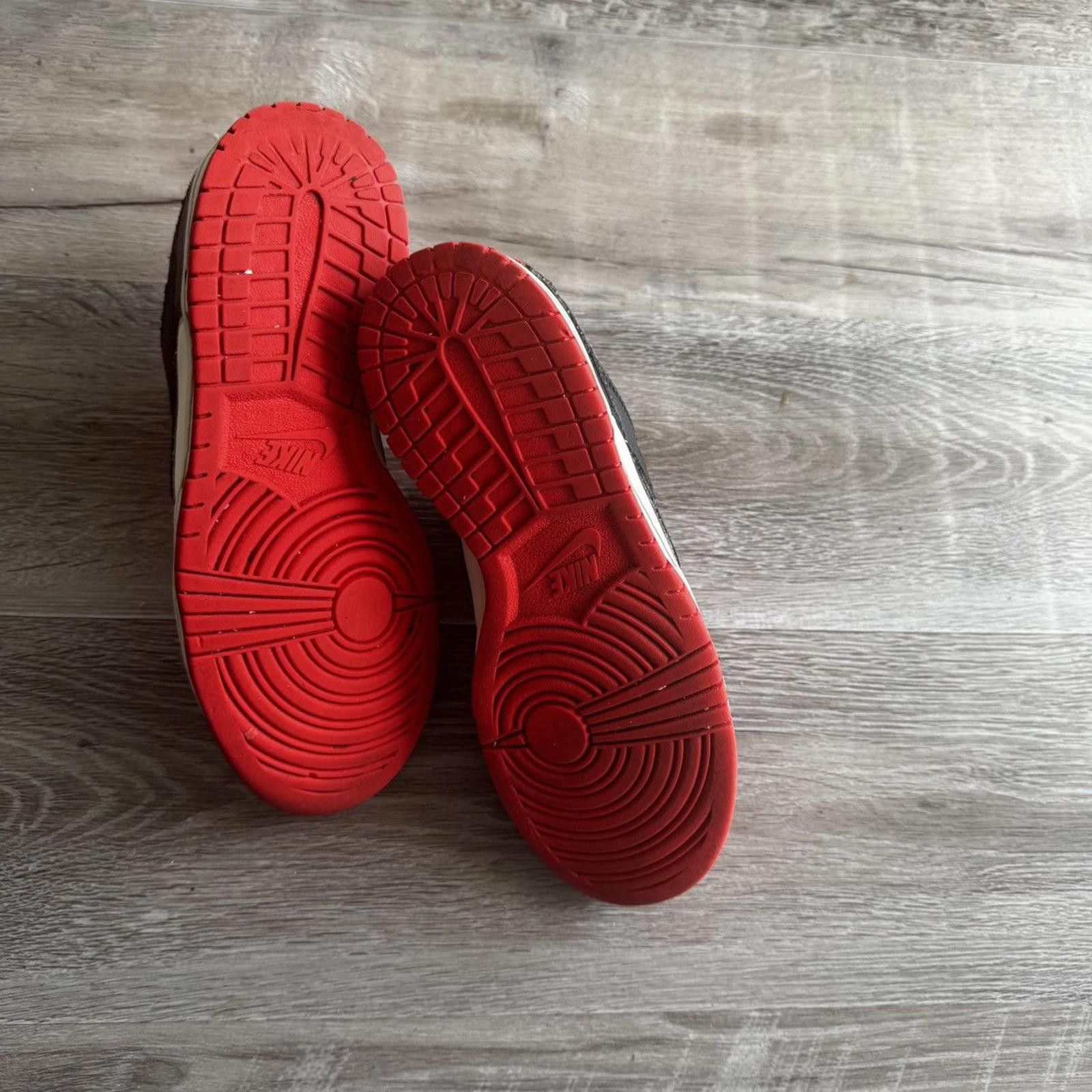Nike NIKE • Dunk Low "NBA 75th Anniversary Chicago" (4.5M) Size US 5 / EU 37 - 6 Thumbnail