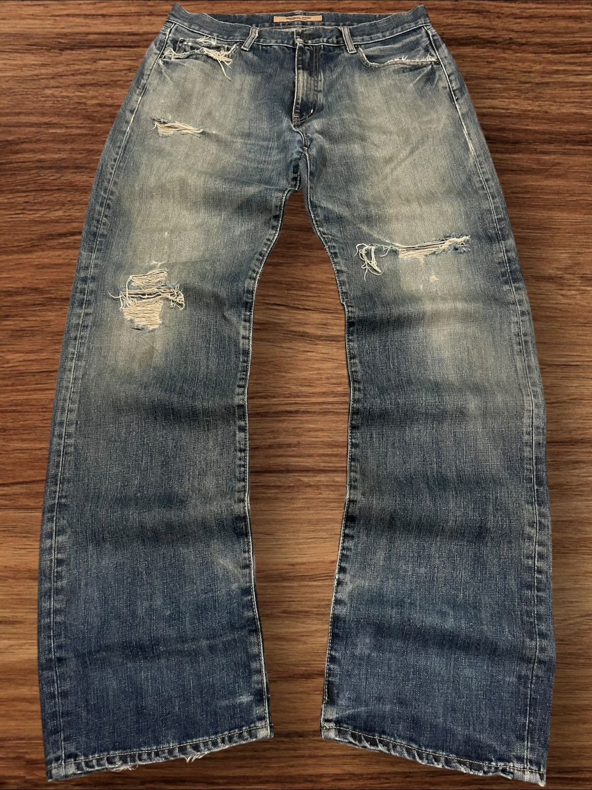 Jun Takahashi Vintage Japanese Brand Uniqlo Trash Ripped Classic Fit Jeans Size US 34 / EU 50 - 1 Thumbnail