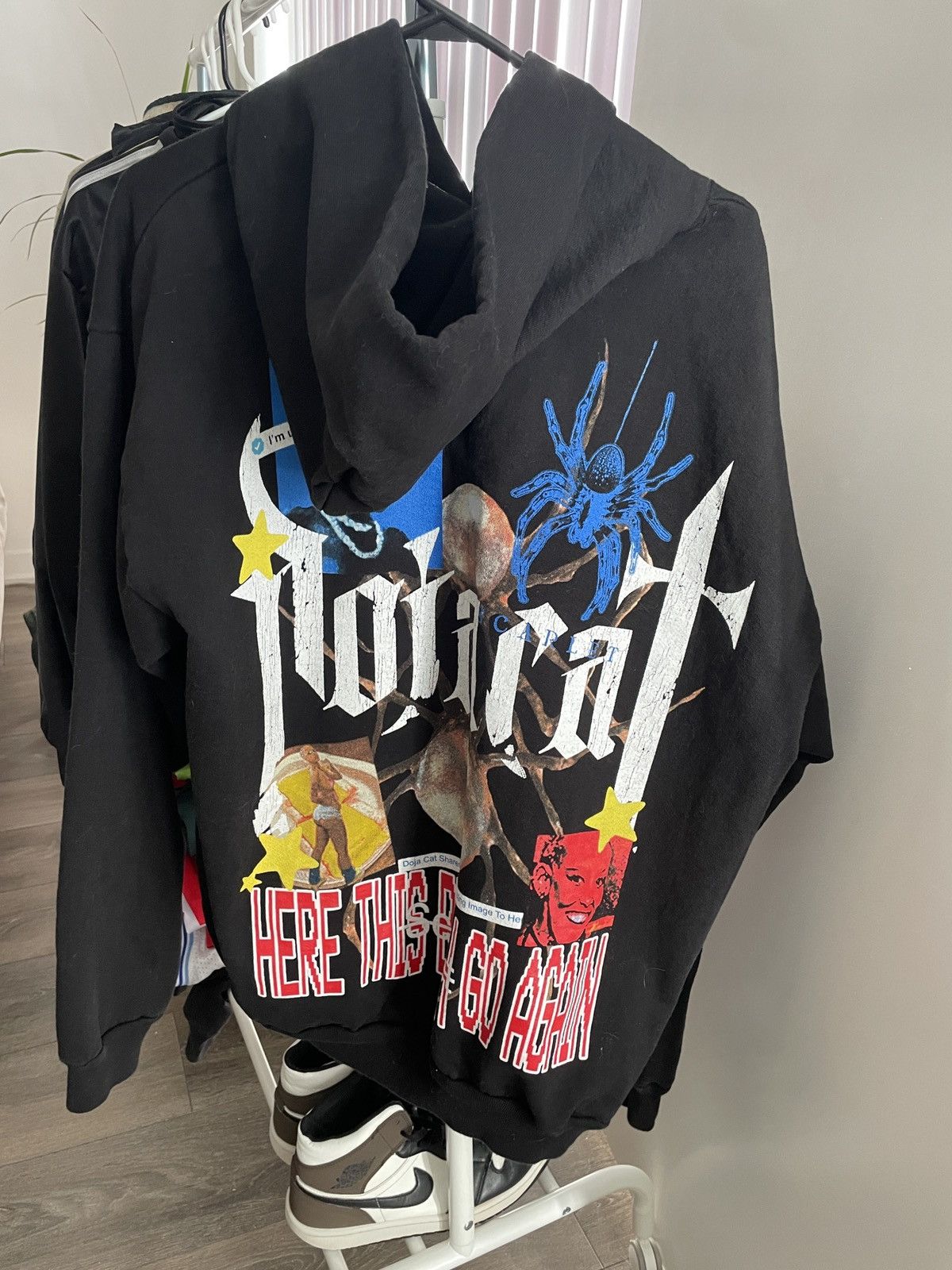 Other Doja Cat The Scarlet Tour Merch Hoodie size XL Size US XL / EU 56 / 4 - 2 Thumbnail