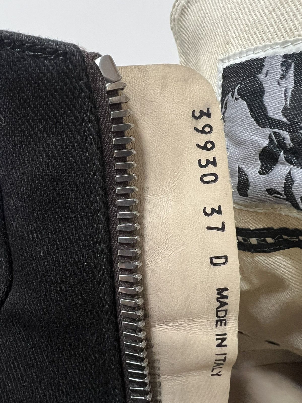Rick Owens Drkshdw Rick owens drkshdw hexagram ramones high top sneakers sz 37 Size US 7 / IT 37 - 9 Thumbnail