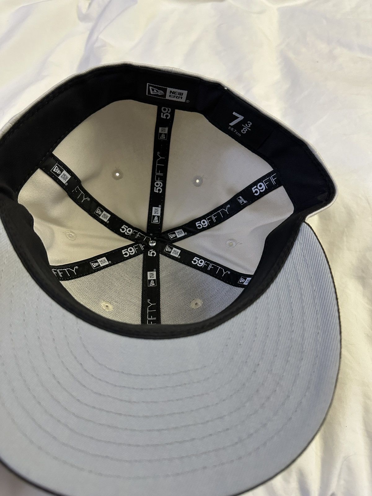 New Era Chicago Cubs 7 3/8 Clark The Bear New Era Fitted Size ONE SIZE - 2 Thumbnail