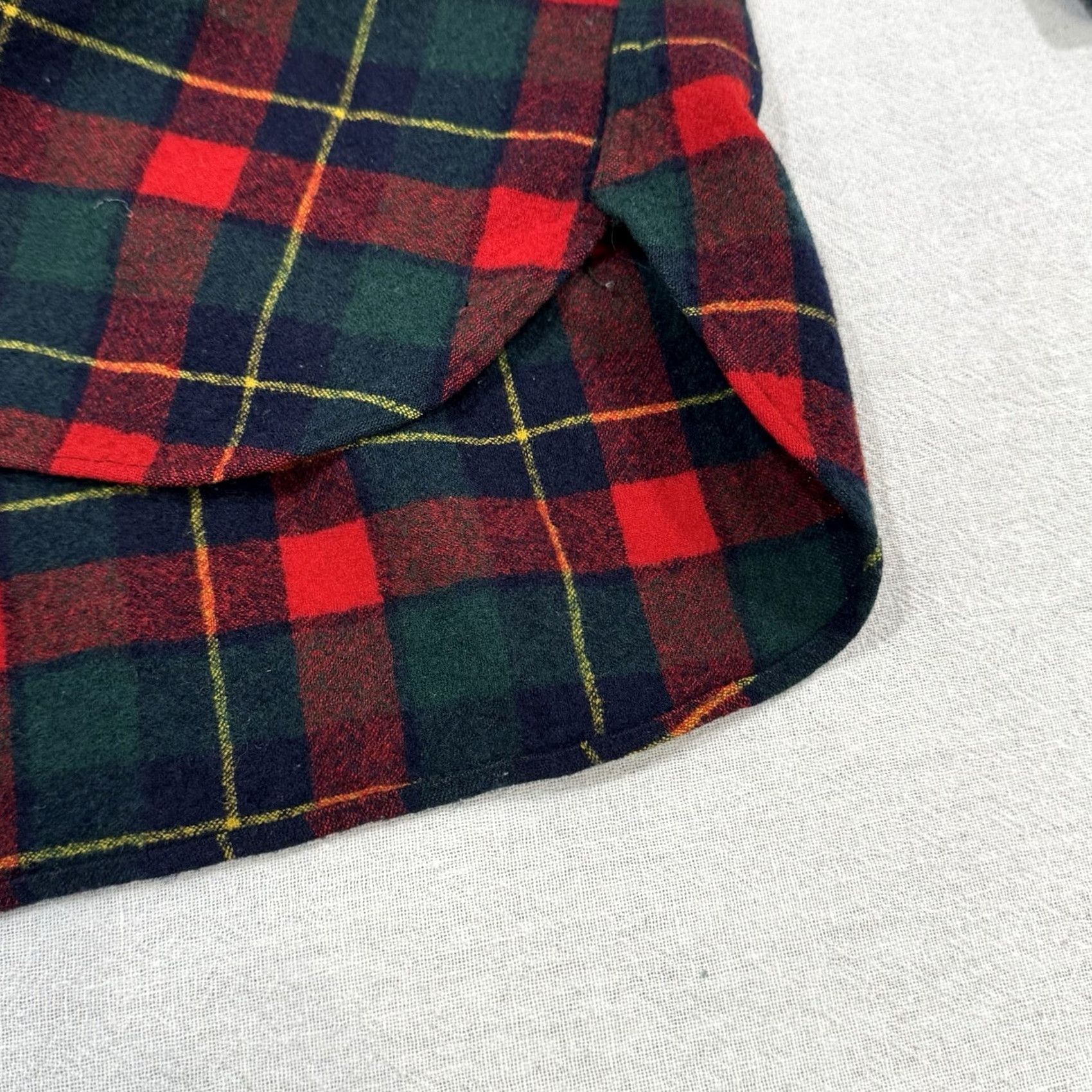 Pendleton VINTAGE Pendleton Flannel Shirt Women xl Red Plaid Wool USA Button-Up 60s Classic Cowgirl Size XL / US 12-14 / IT 48-50 - 5 Thumbnail
