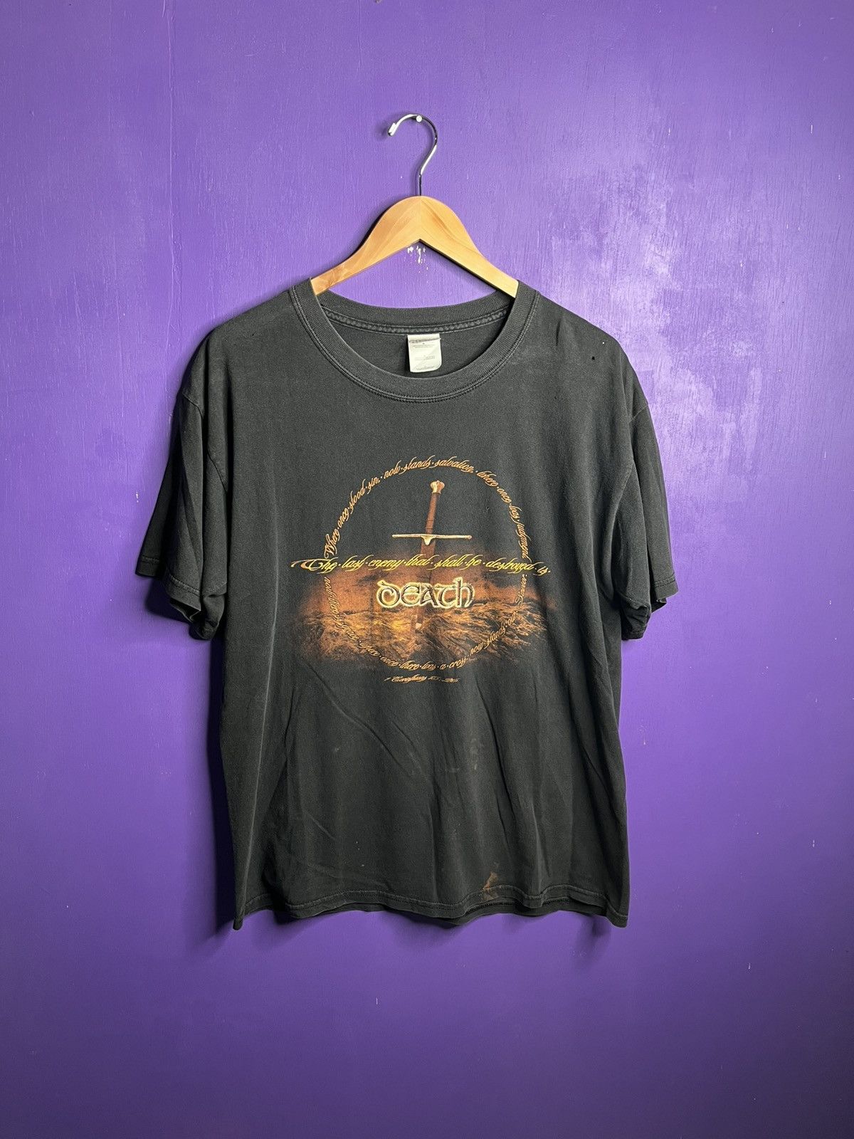Vintage Vintage 90s Jesus lord of the kings faded t-shirt Size US L / EU 52-54 / 3 - 1 Thumbnail