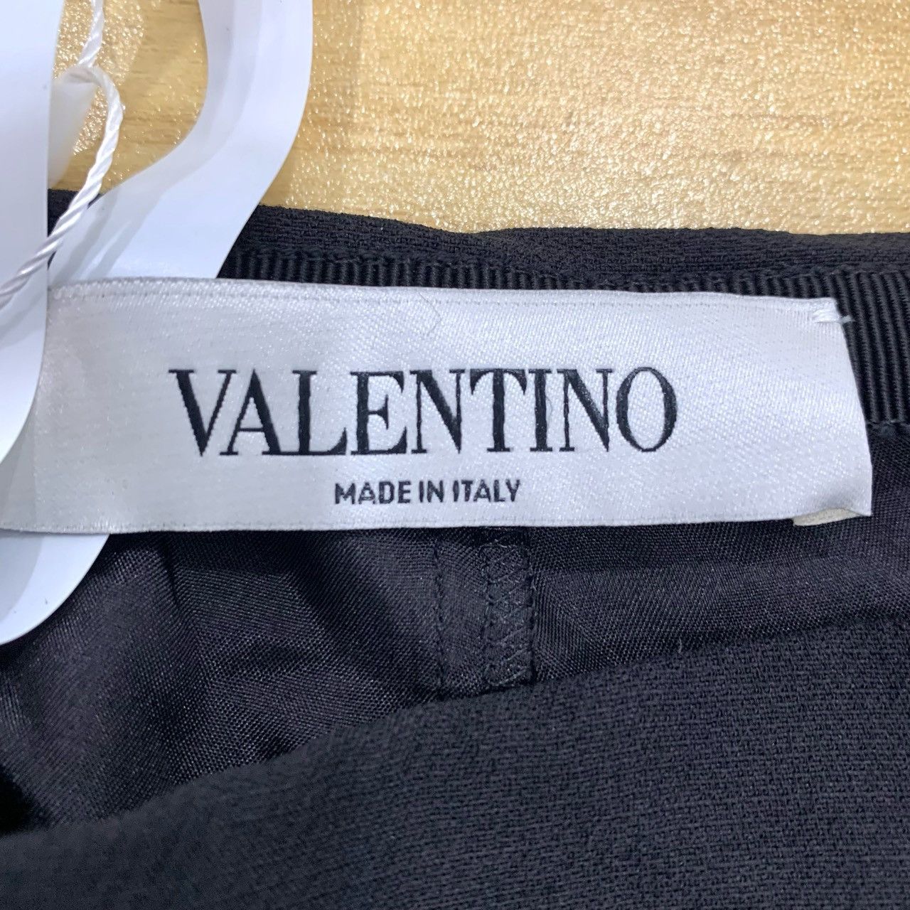 Valentino Valentino Black Ruffled Wool-Silk Mini Skirt Size 27" / US 4 / IT 40 - 5 Thumbnail