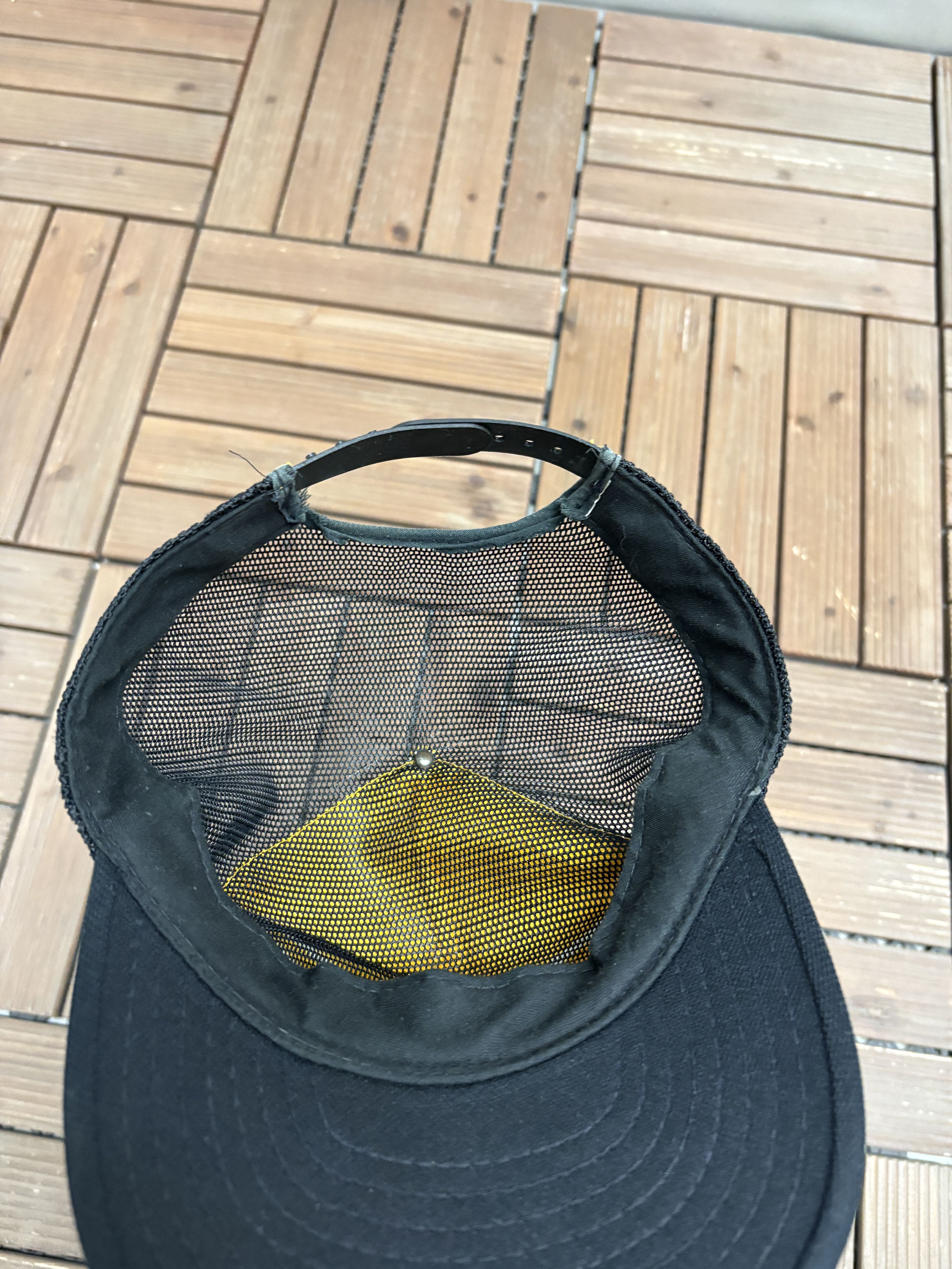 Vintage Pittsburgh Pirates Stitched Vintage Trucker Snap Back Hat Size ONE SIZE - 6 Thumbnail