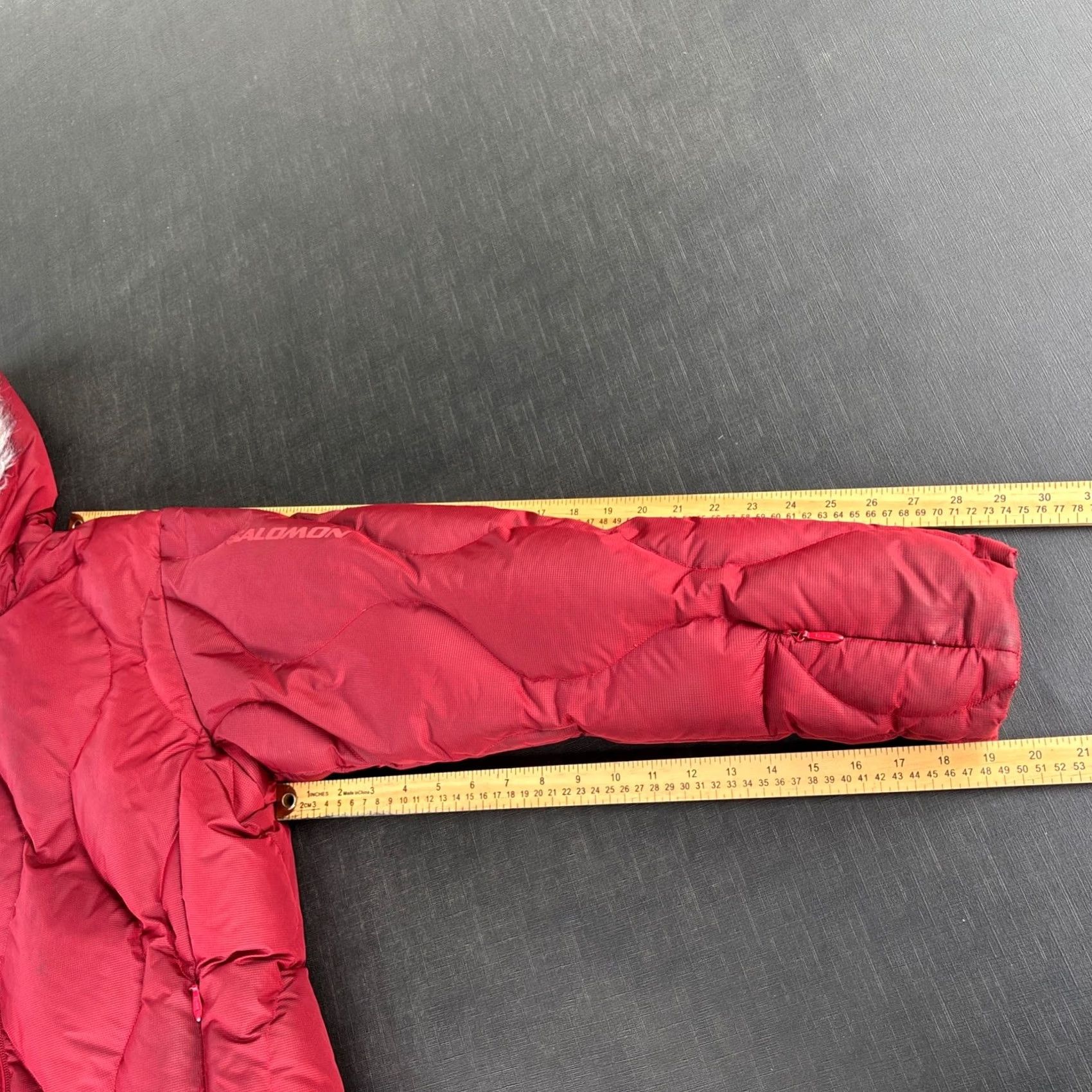 Salomon VINTAGE Salomon Women's S Puffer Jacket Hooded Down Crimson Red Faux Fur Y2K Jacket Womens Size S Red Logo Accents Size S / US 4 / IT 40 - 5 Thumbnail
