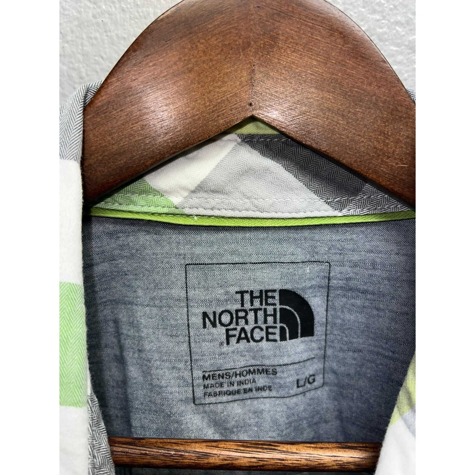 The North Face The North Face Button Up Shirt Green Gray White Tee Large Size US L / EU 52-54 / 3 - 5 Thumbnail