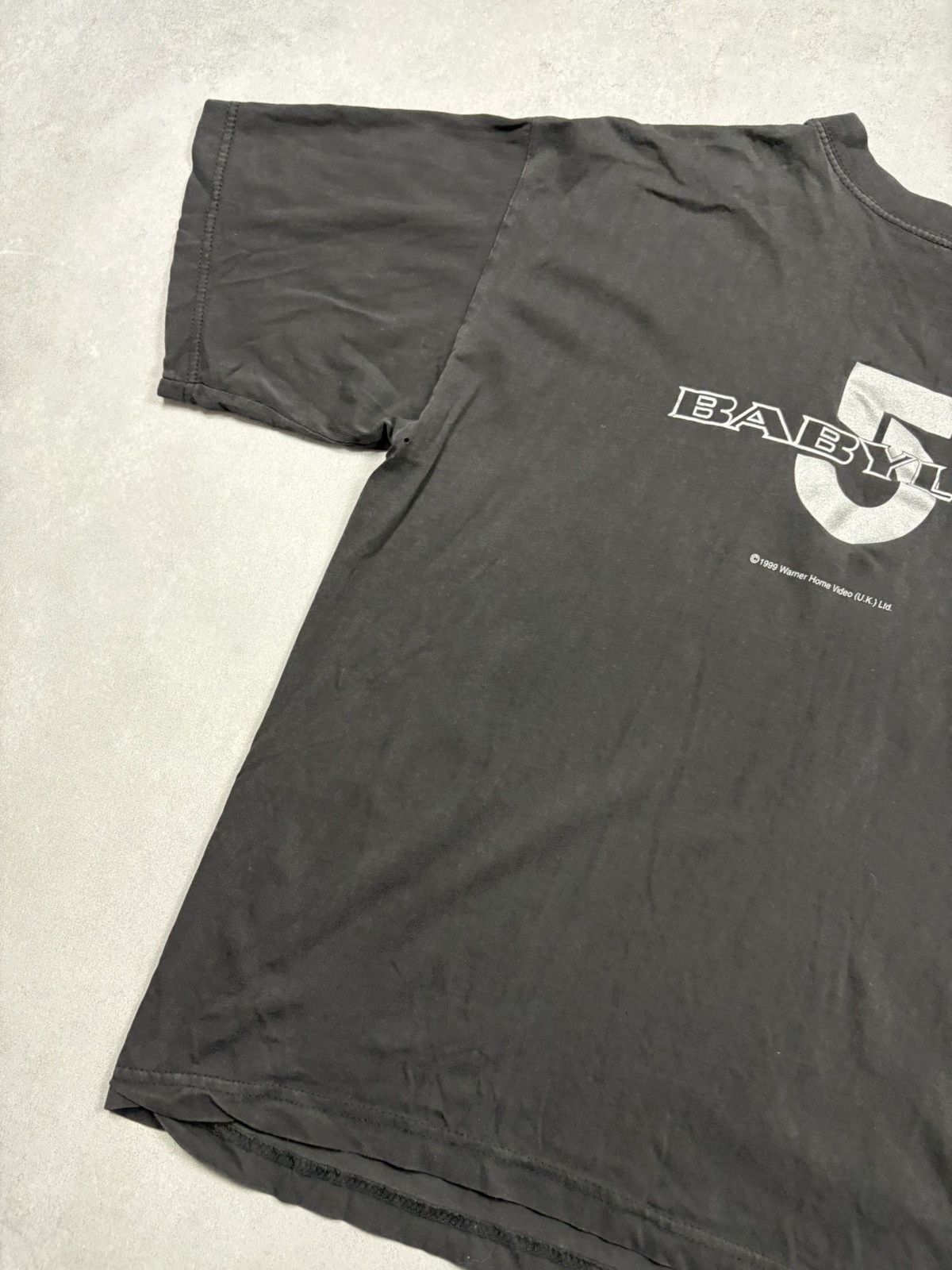 Vintage Vintage 1999 Babylon 5 Warner Home Video T-Shirt Black L 90s Size US L / EU 52-54 / 3 - 3 Thumbnail