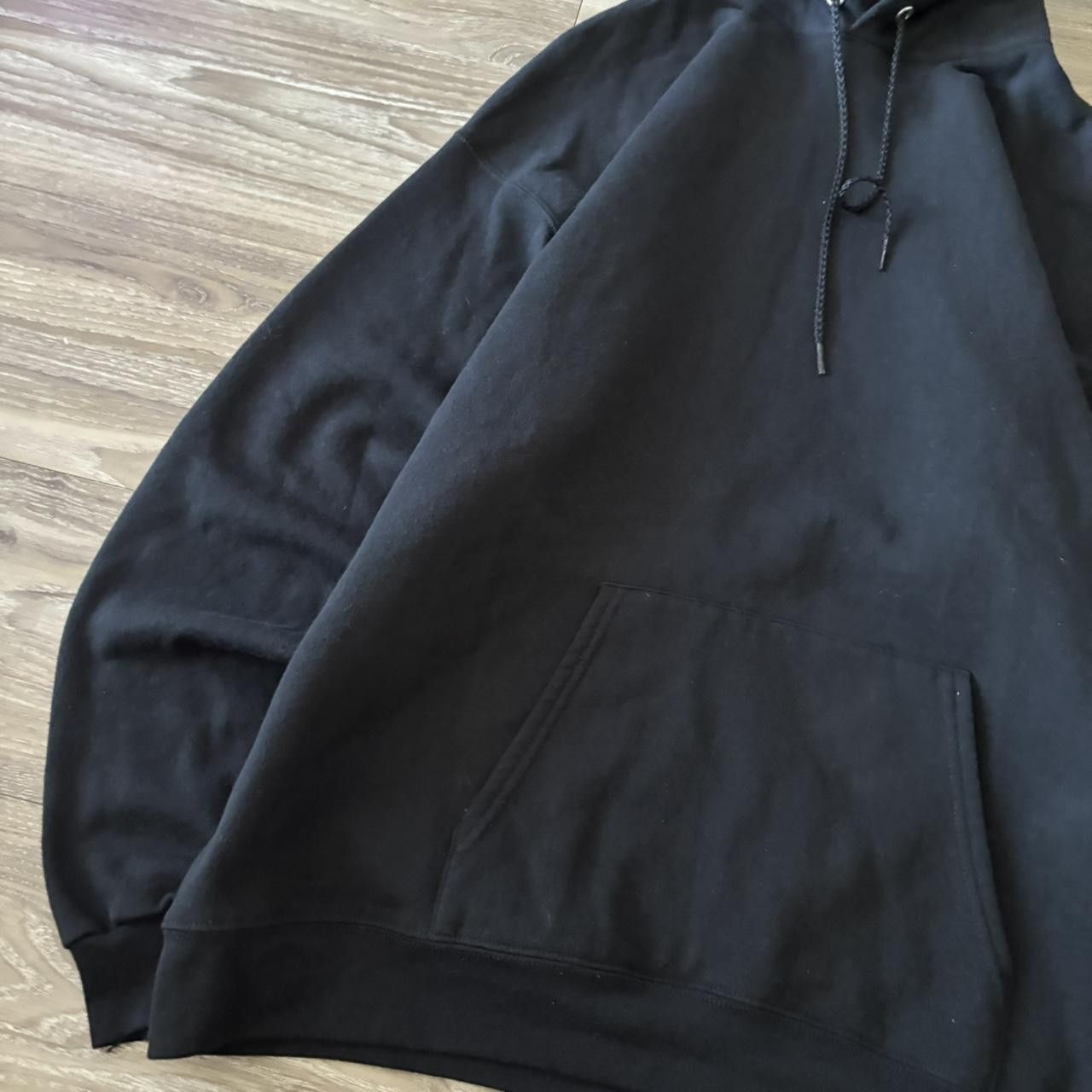 Vintage Crazy Vintage Y2K/2000s Black Blank Russell Style Pullover Hoodie! Size XL Size US XL / EU 56 / 4 - 3 Thumbnail