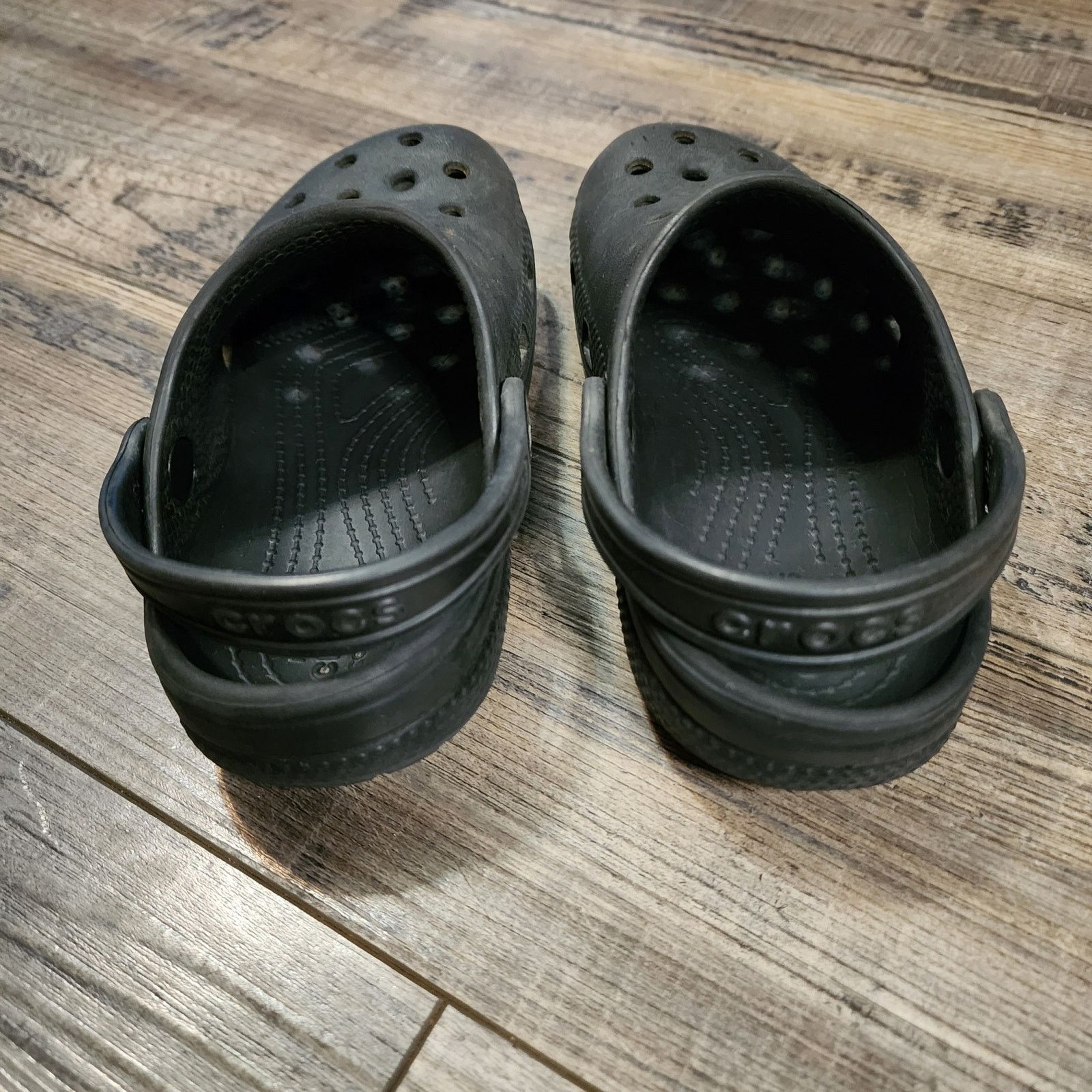 Crocs Black Crocs children kids size C12 sandals shoes Bx 39 Size US 12 / EU 45 - 2 Thumbnail