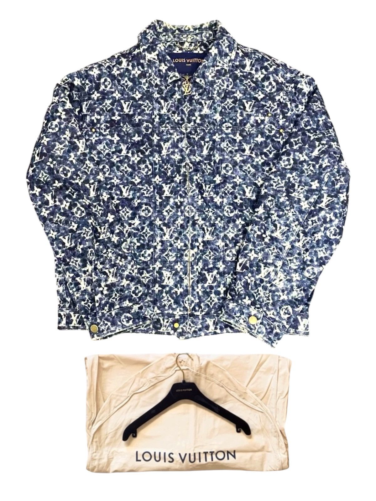 Louis Vuitton Louis Vuitton 46 Monogram Denim Workwear Jacket Washed Blue Size US S / EU 44-46 / 1 - 1 Thumbnail