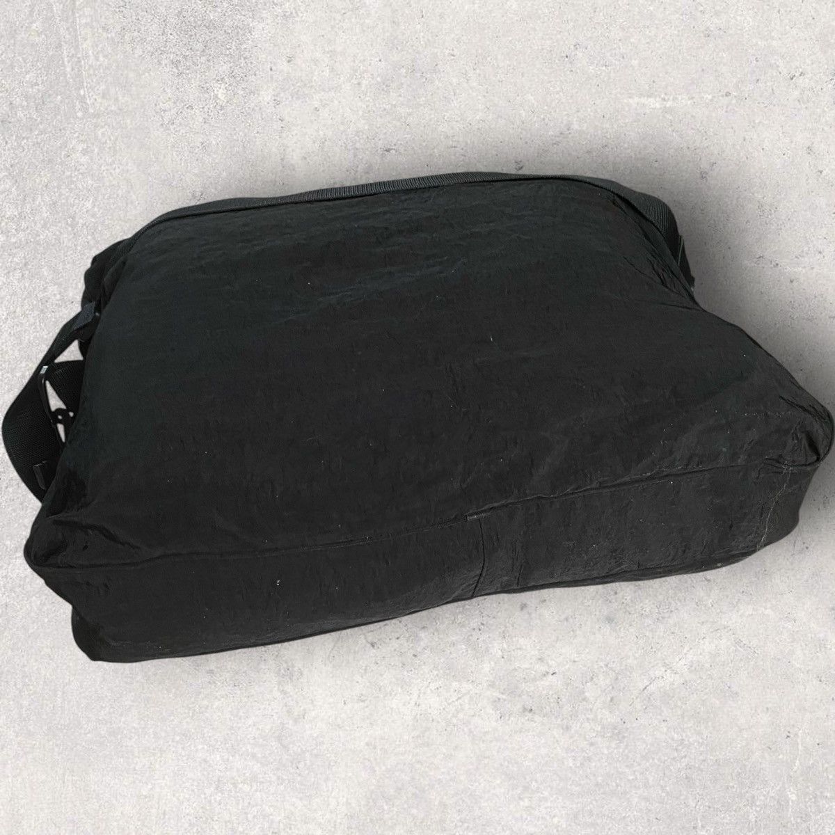 Issey Miyake Vintage Logo Nylon Duffle Travel Bag Size ONE SIZE - 4 Thumbnail
