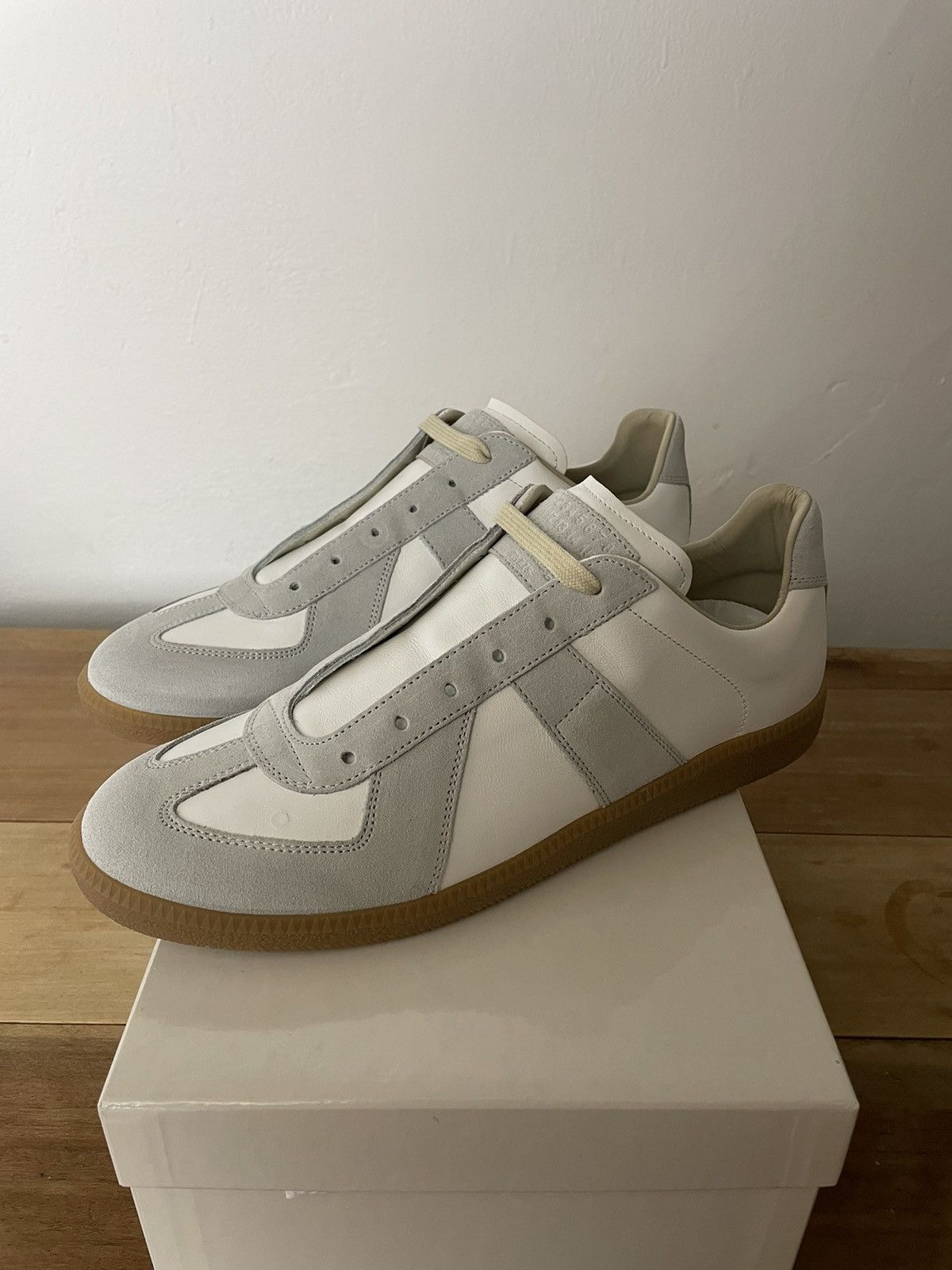 Maison Margiela Maison Margiela Replica Gat Sneakers - White 43 