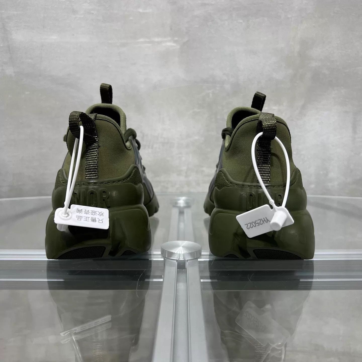 Dior Dior D-Connect Dad Shoe Military Green 36.5 Size US 6 / IT 36 - 6 Thumbnail