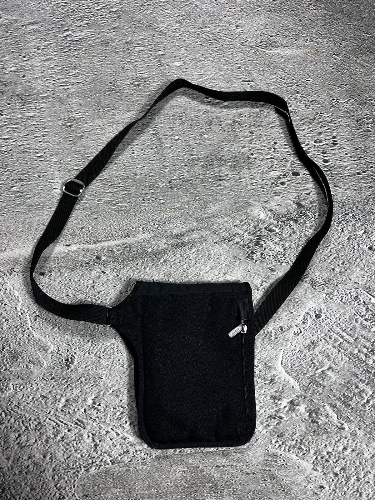 Nike × Vintage Nike shoulder bag vintage black Y2K TN Size ONE SIZE - 5 Thumbnail