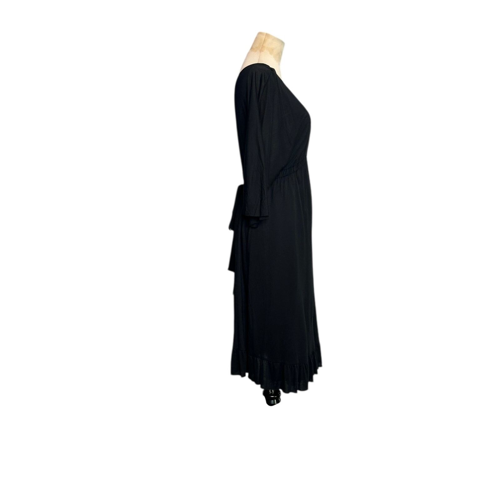 Velvet Velvet by Graham & Spencer Black Dress size Medium Size M / US 6-8 / IT 42-44 - 19 Thumbnail