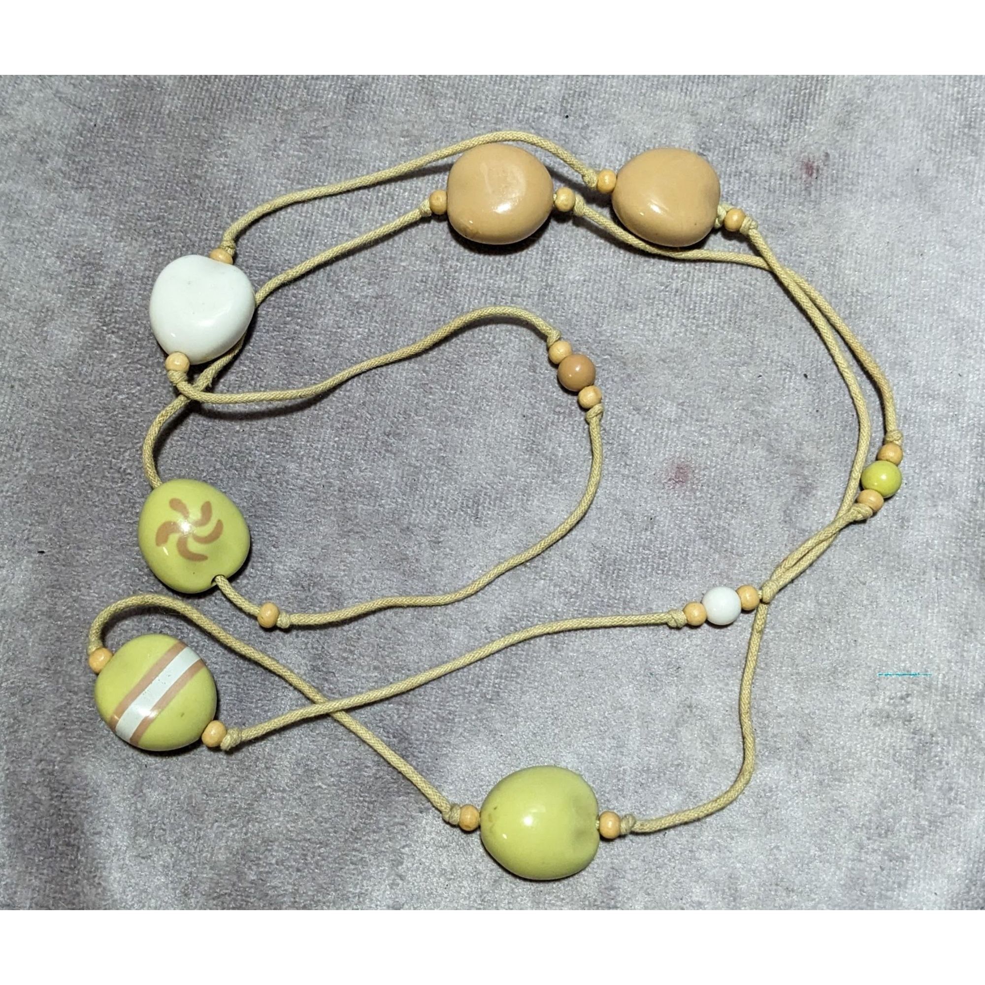 Other Vintage Floral Yellow Kukui Nut Necklace Size ONE SIZE - 9 Thumbnail