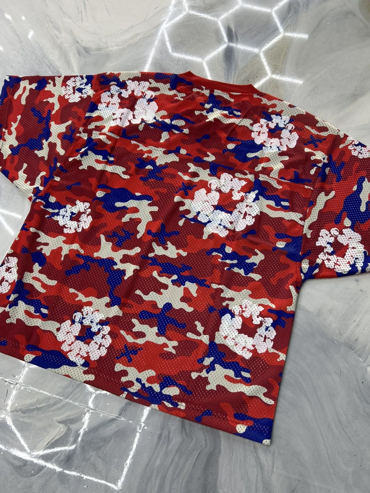 DENIM TEARS Denim Tears Red Blue Camo Cotton Wreath Jersey Size M Size US M / EU 48-50 / 2 - 10 Thumbnail