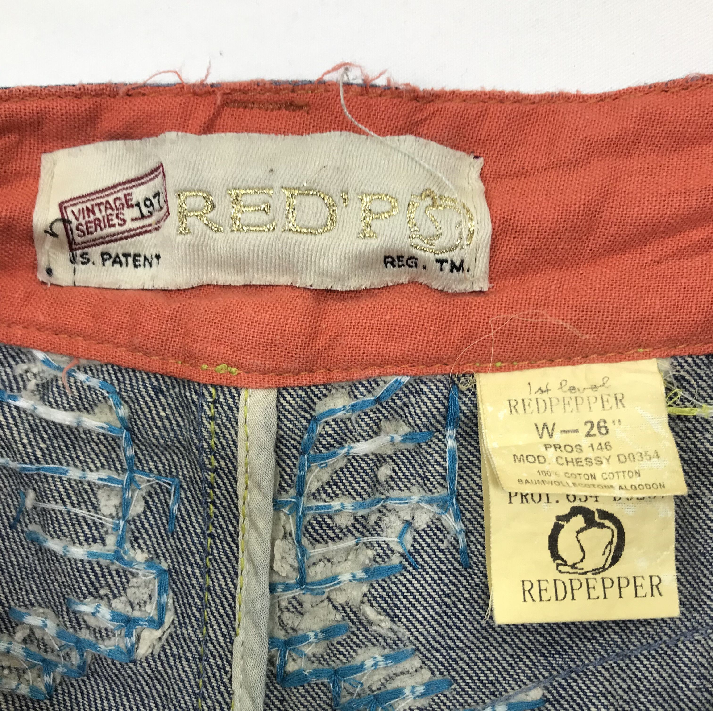 Beauty Beast Vintage Red Pepper Floral Cross Embroidered Flare Jeans Size 26" / US 2 / IT 38 - 15 Thumbnail