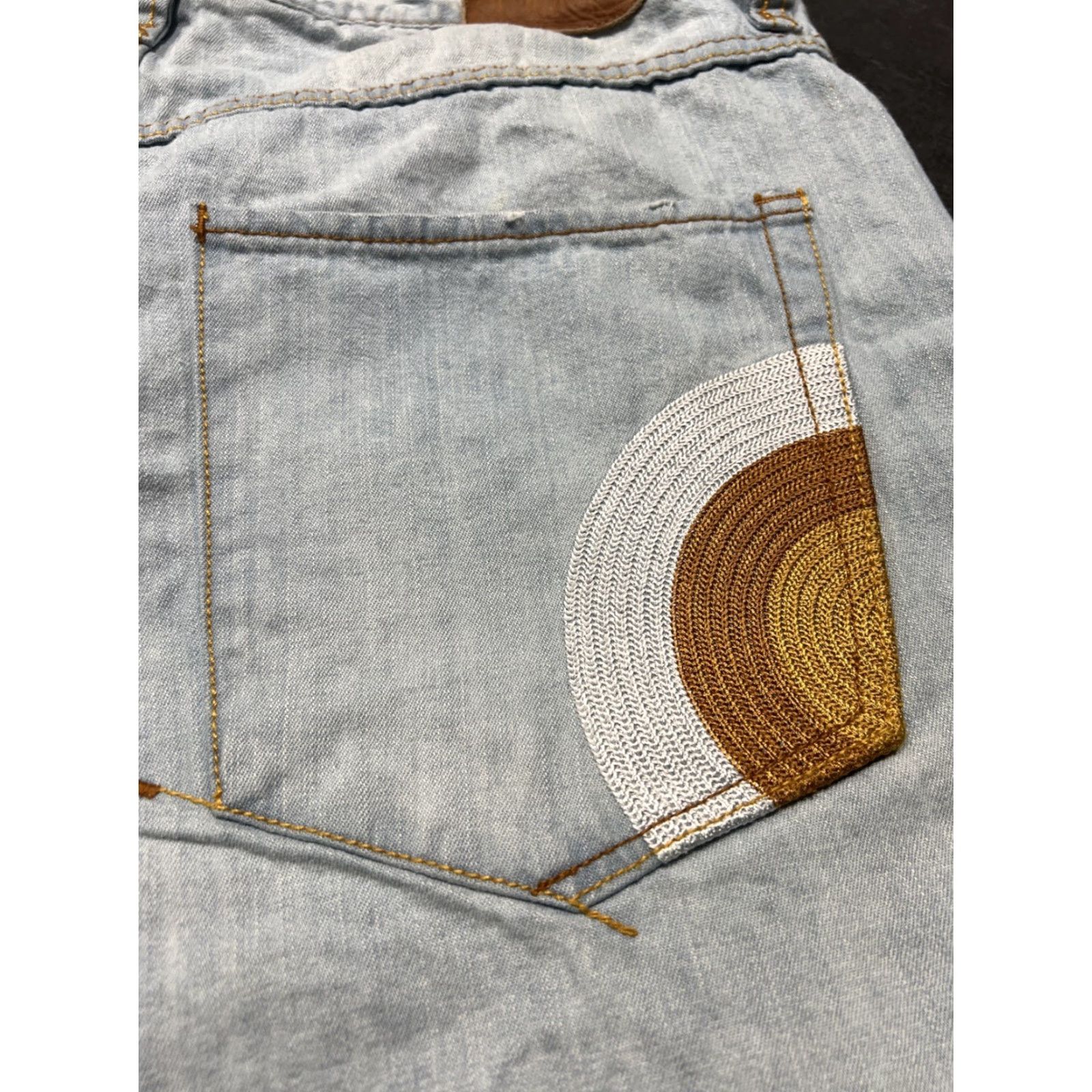 Rocawear VINTAGE Rocawear Bermuda Shorts Mens 38 Light Denim Baggy 90s Grunge Blue Cotton Polyester Embroidered Casual Mens Size US 38 / EU 54 - 5 Thumbnail