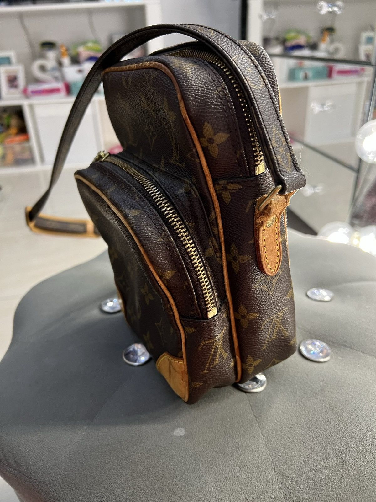 Louis Vuitton LOUIS VUITTON AMAZON CROSSBODY Size ONE SIZE - 2 Thumbnail
