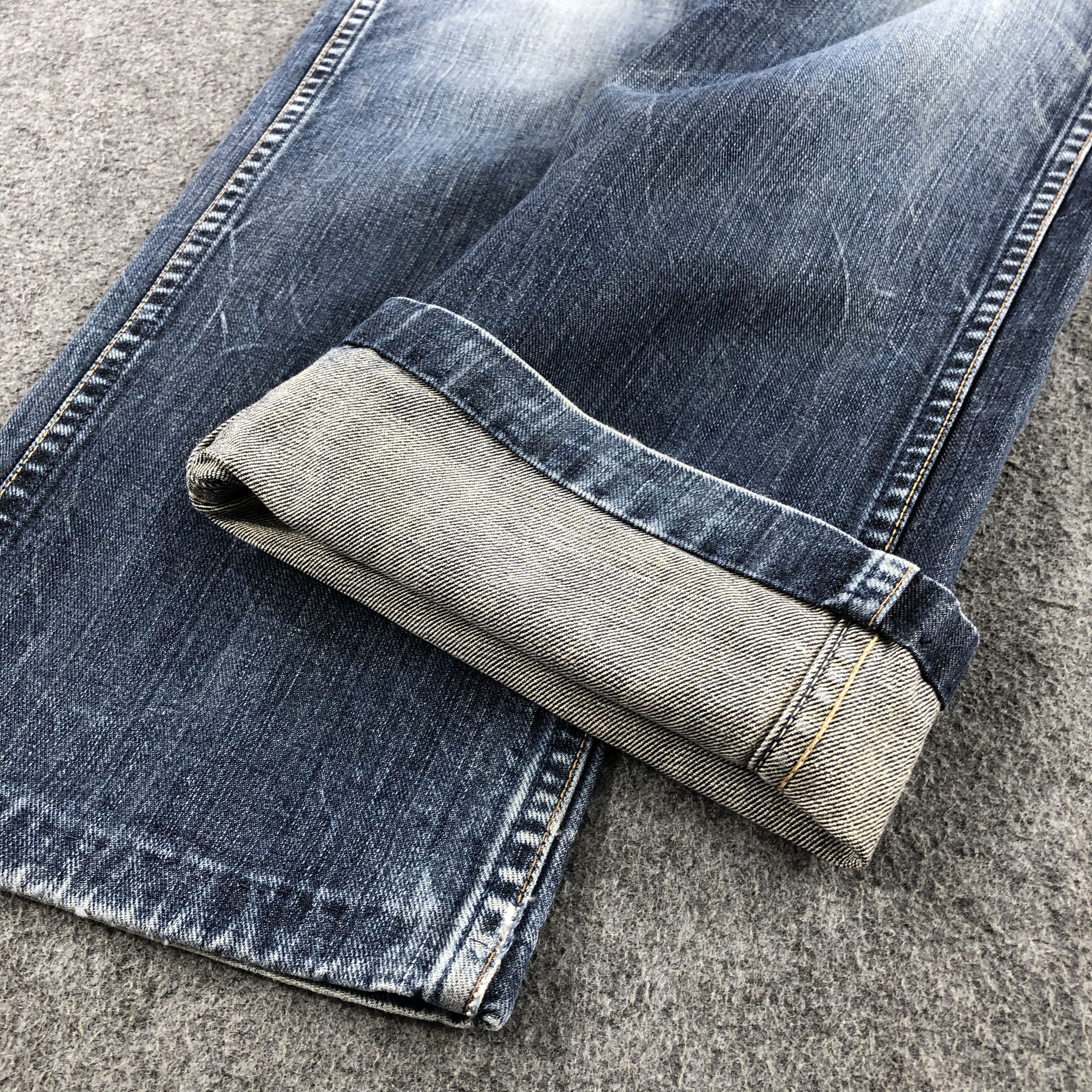 Vintage Vintage Blue Wash Wrangler Jeans-J1891 Size US 35 - 8 Thumbnail