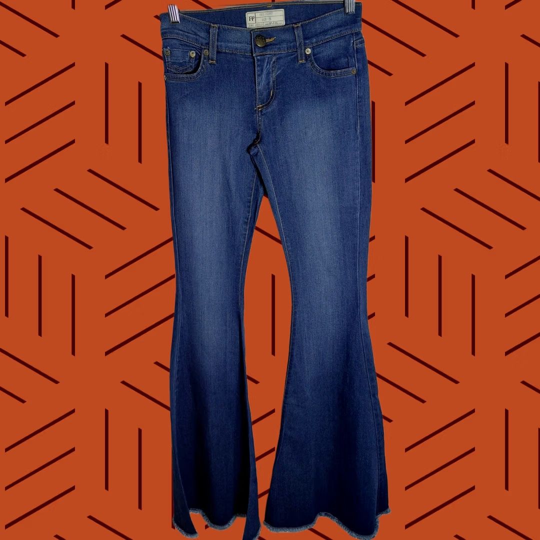 Free People FREE PEOPLE Jeans Blue Solid Denim Women Size 25 Regular Flared Stretch Comfort Spring Fall Party Girls`? No Size 42" / US 20 - 1 Thumbnail