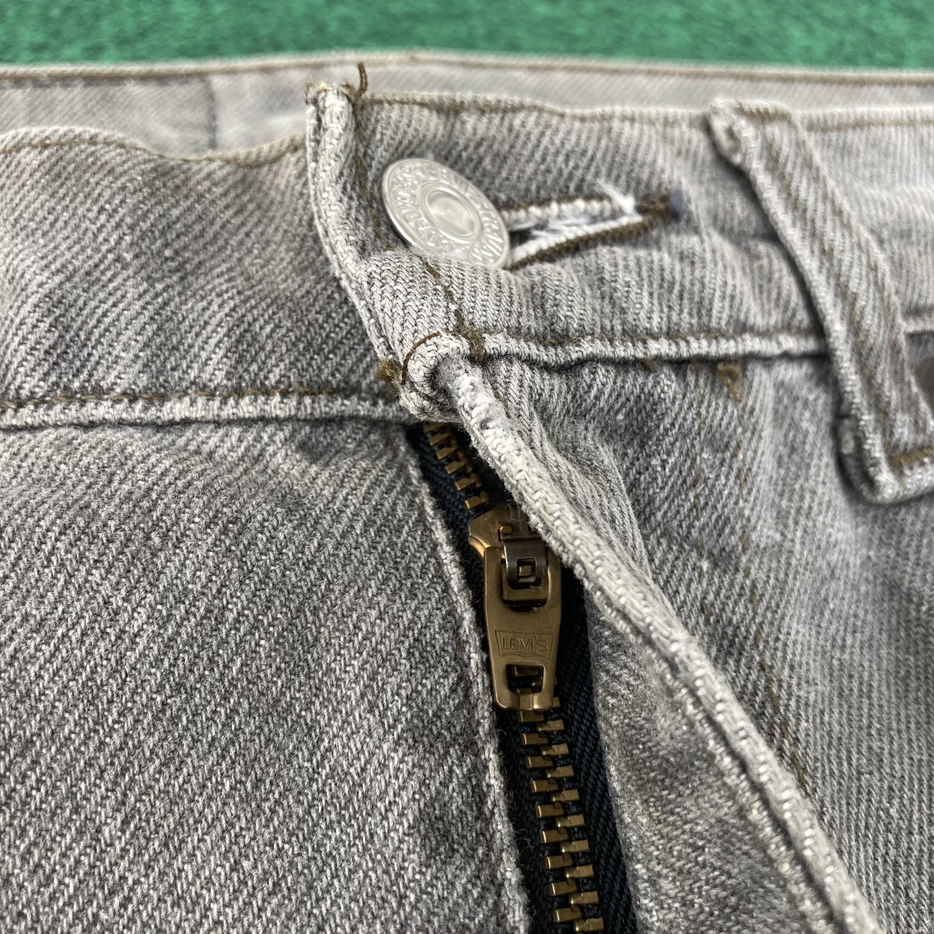 Levi's × Vintage Vtg Levis 505 Paint Faded Punk Sz 29 Grunge Jeans Size US 29 - 6 Thumbnail