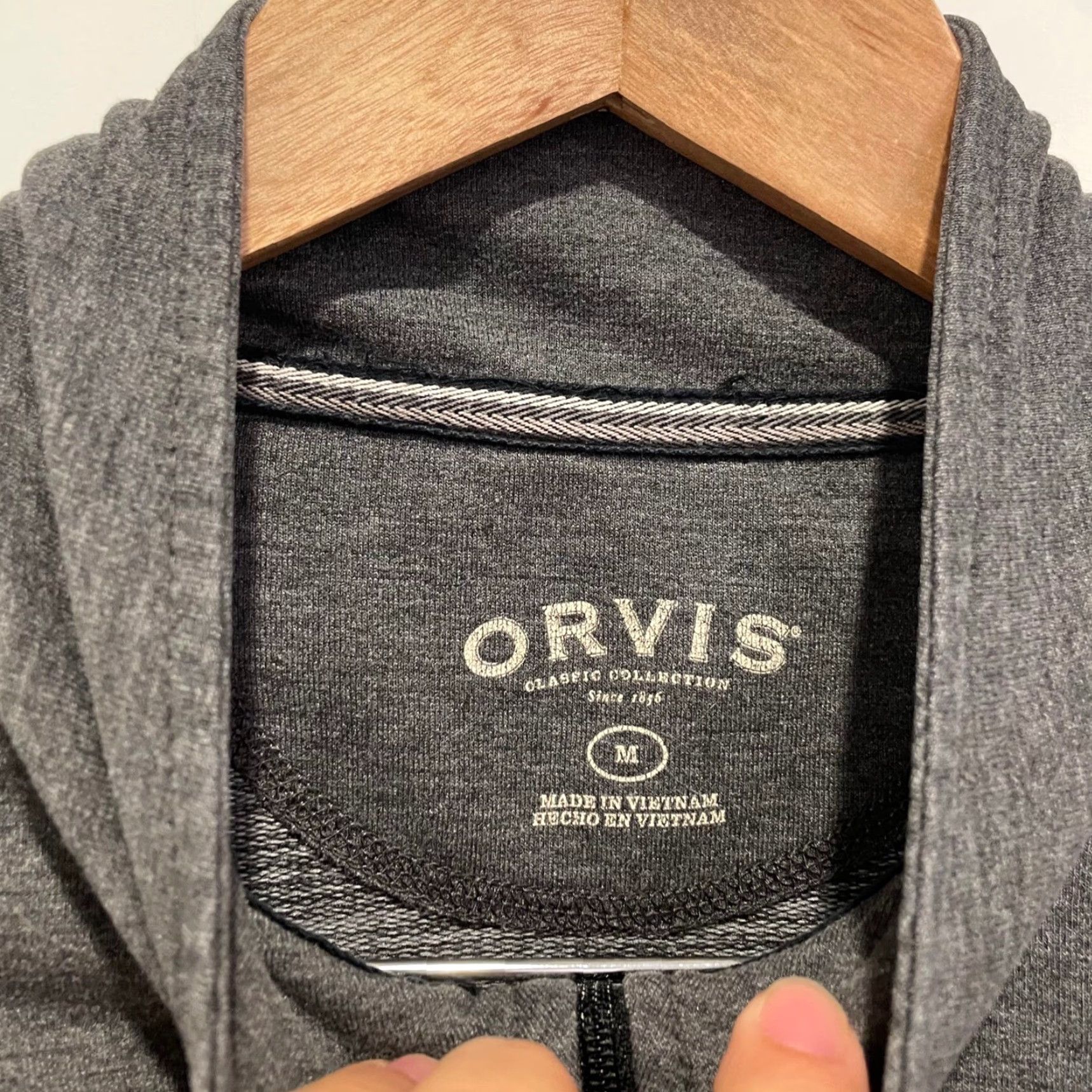 Orvis Orvis Mens Medium Gray Quarter Zip Pullover Sweater Classic Collection Heathered Size US M / EU 48-50 / 2 - 3 Thumbnail