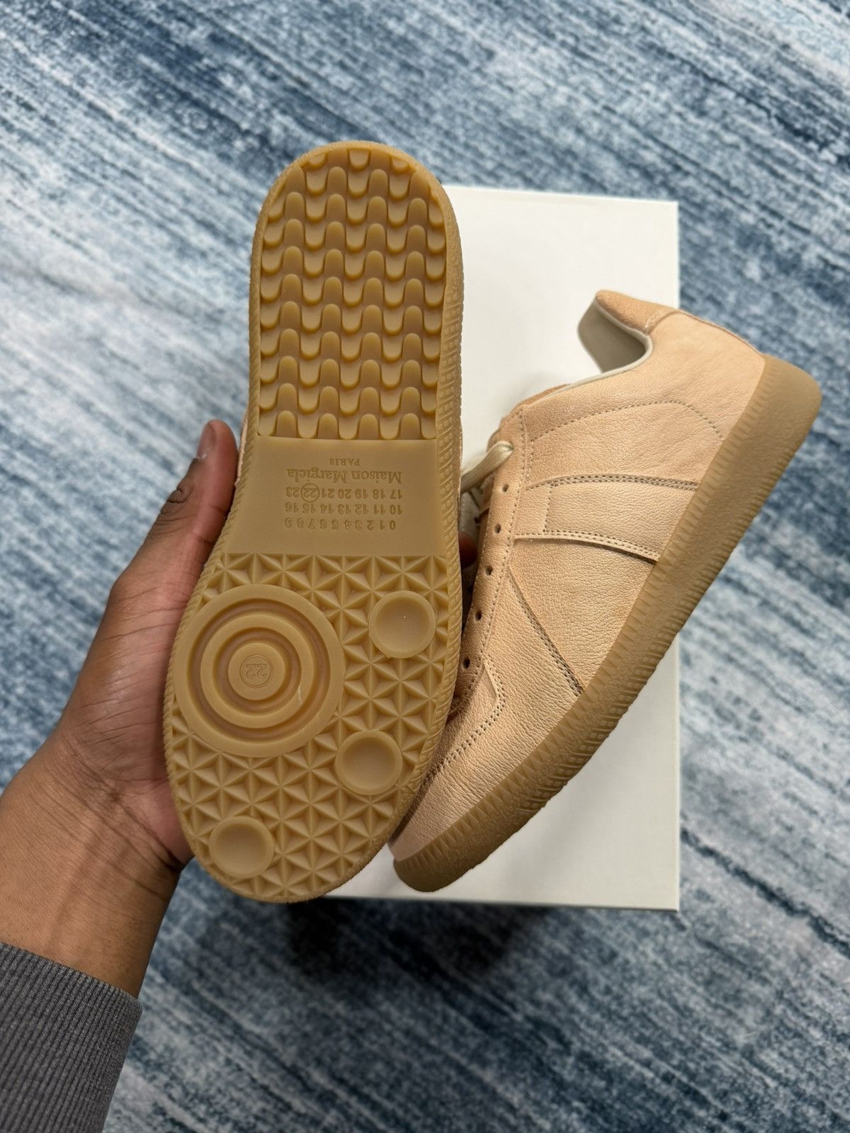 Maison Margiela Maison Margiela Replica Low Beige Gum Sole Sneakers Size US 6 / IT 36 - 3 Thumbnail
