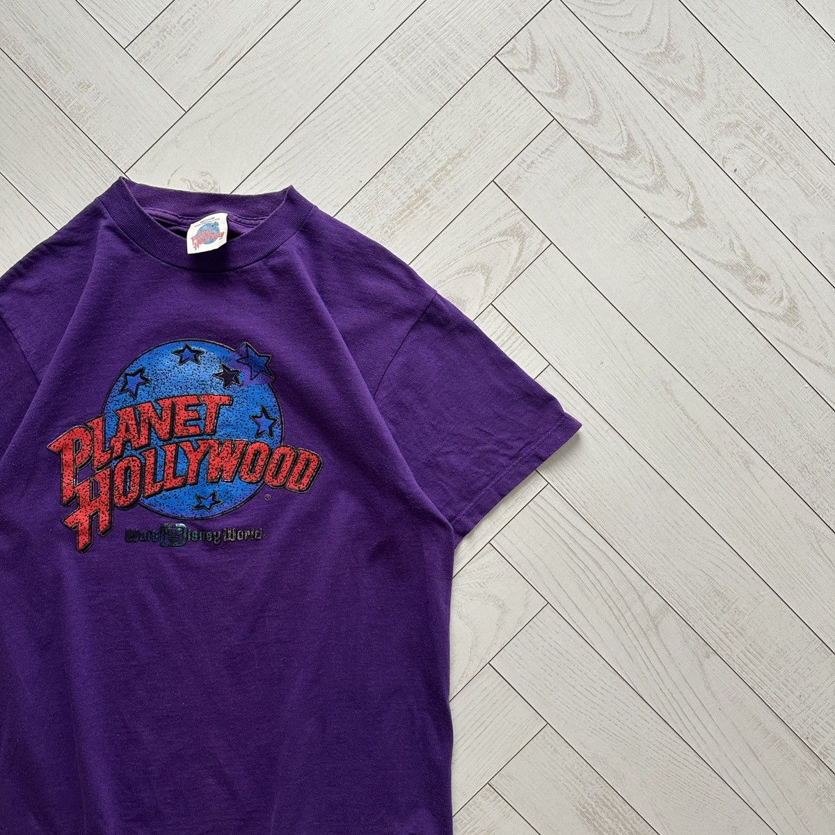 Planet Hollywood Planet Hollywood vintage tee USA 90s rare purple Disney y2k Size US M / EU 48-50 / 2 - 4 Thumbnail