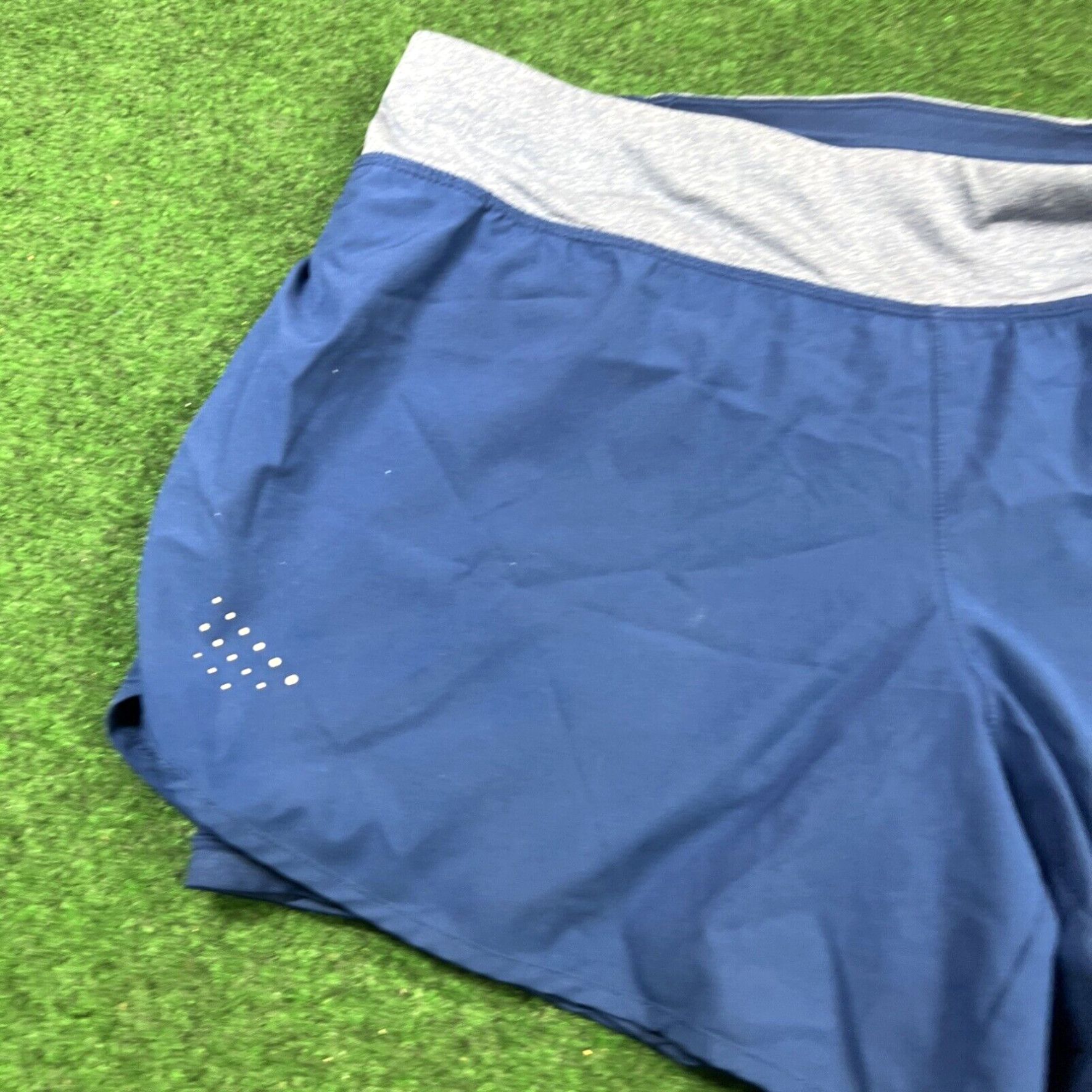 Avia Avia Women’s Navy Running Shorts with Bike Liner Size M (8-10) Size 32" / US 10 / IT 46 - 2 Thumbnail