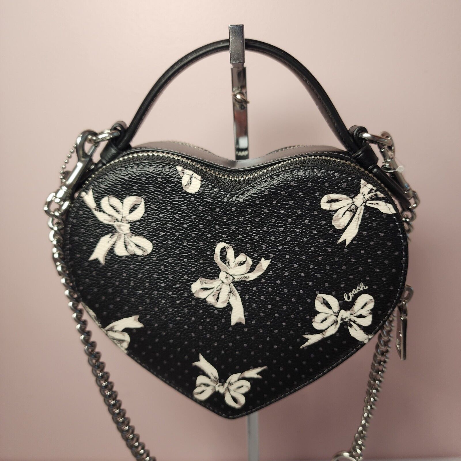 Coach NWT Coach CAA99 Heart Crossbody Bag Petite Bow Print Black Size ONE SIZE - 3 Thumbnail