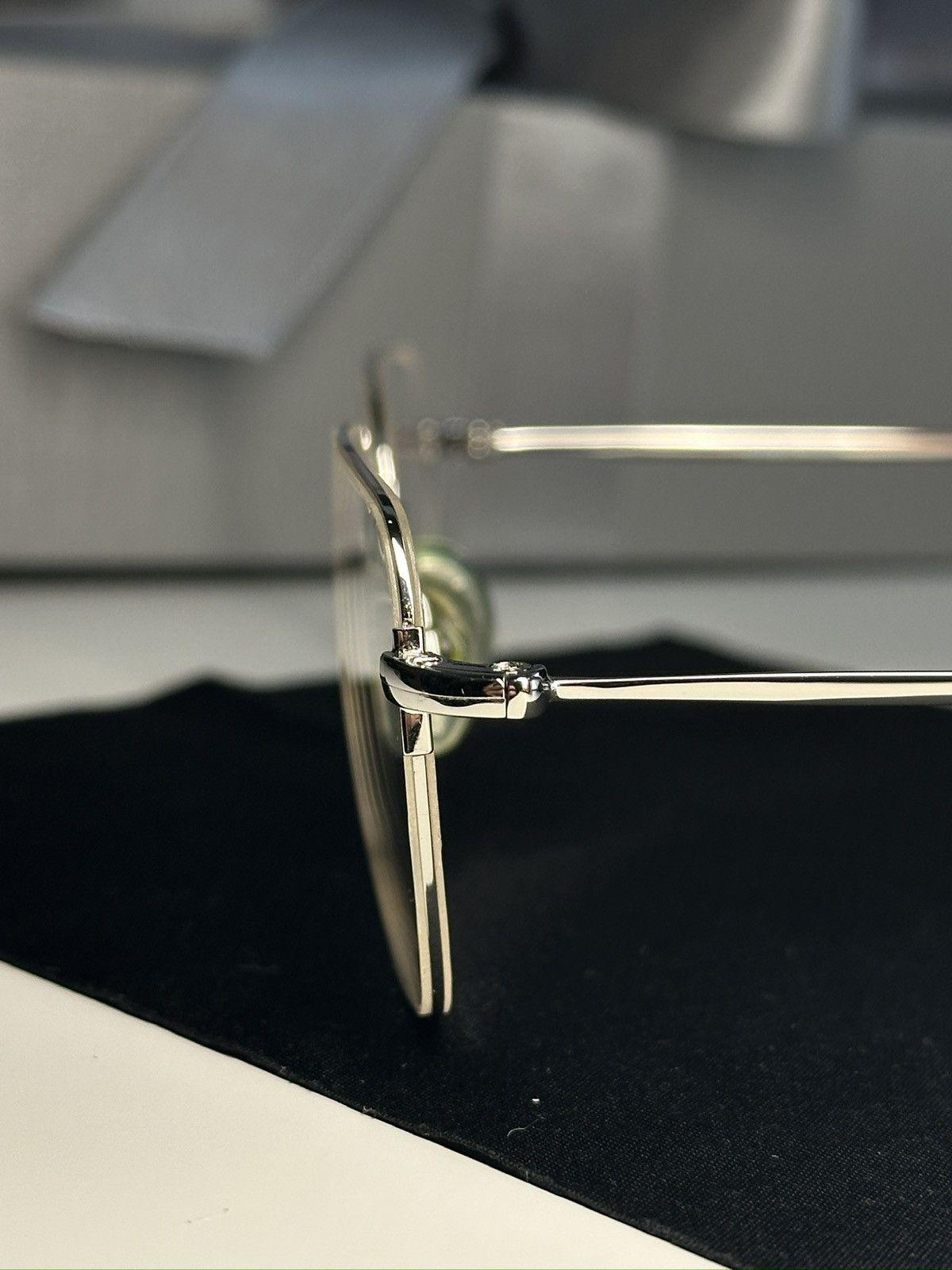Balenciaga Balenciaga Invisible Rectangle Silver Sunglasses Size ONE SIZE - 7 Thumbnail