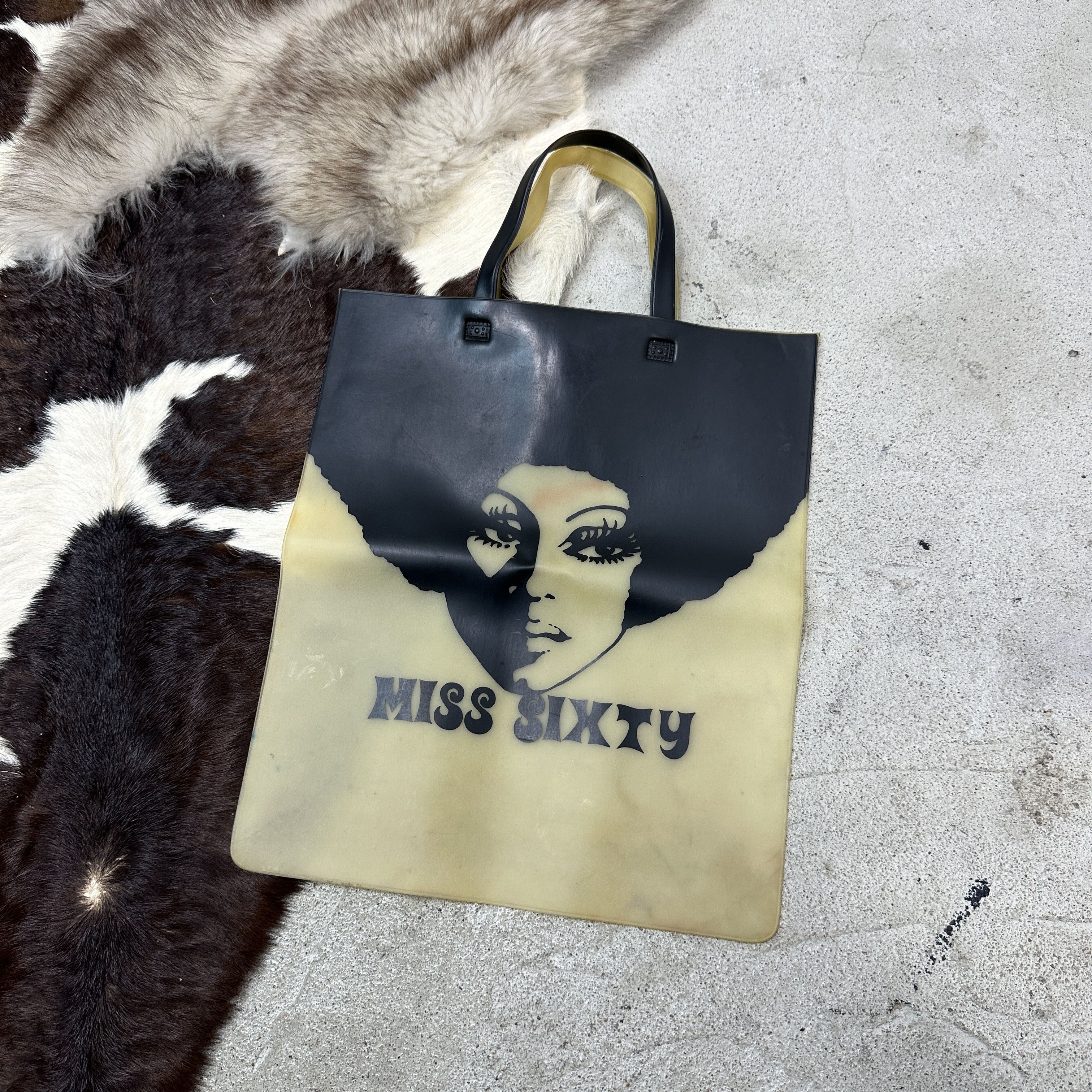 Miss Sixty Vintage Miss Sixty Fake Skin Printed Graphic Face Bag 00s Size ONE SIZE - 2 Thumbnail