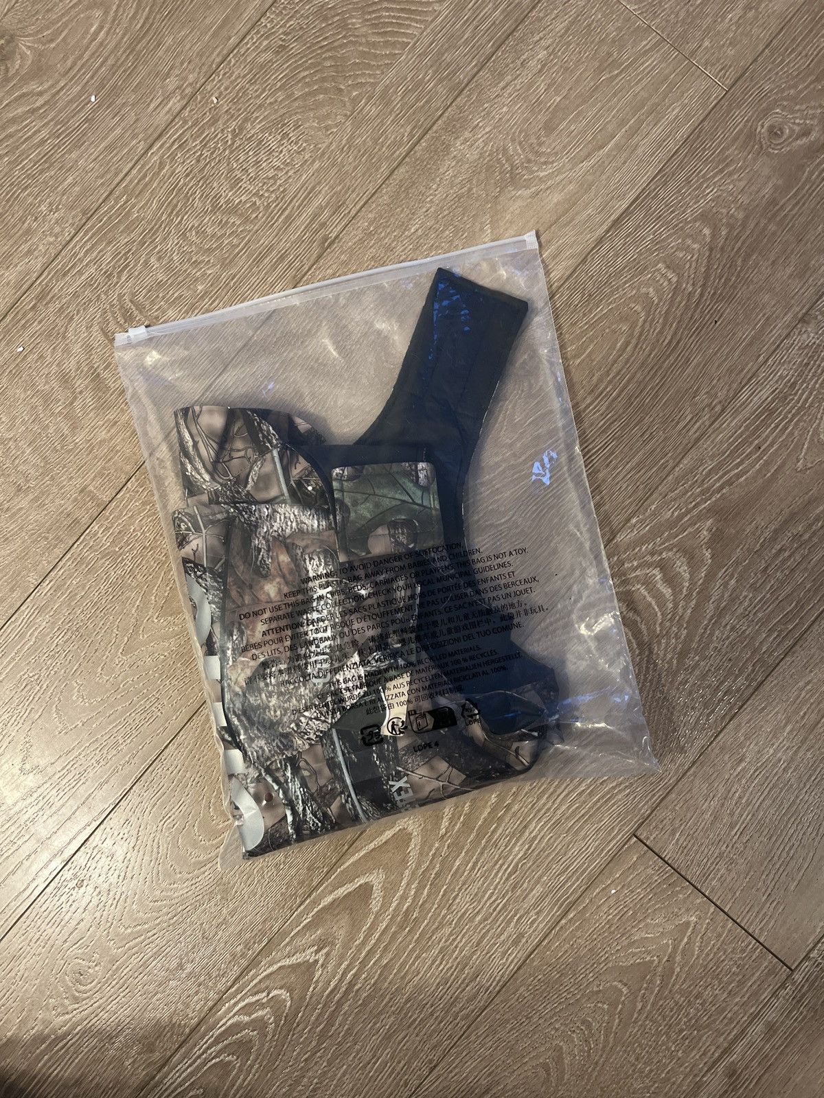 Supreme Supreme Dog Jacket in Camo Size Medium Size ONE SIZE - 3 Thumbnail